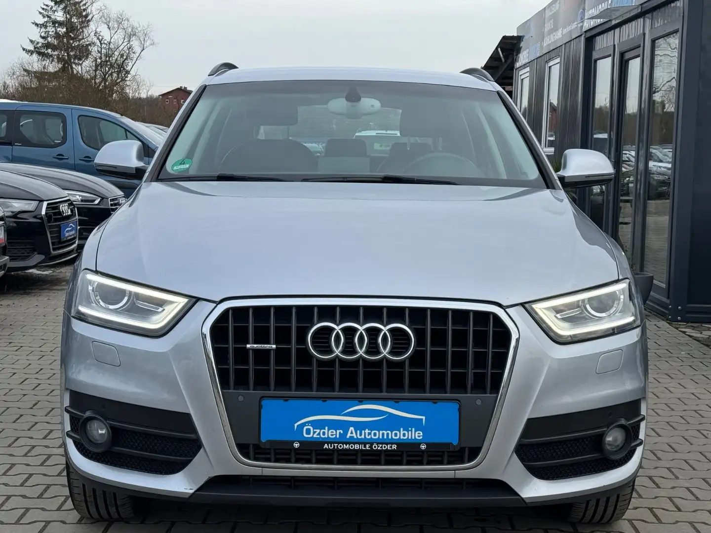 Audi Q3 2.0 TDI quattro+Finanzierung+Garantie+ Silber - 2