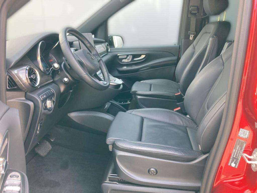 Mercedes-Benz V 250