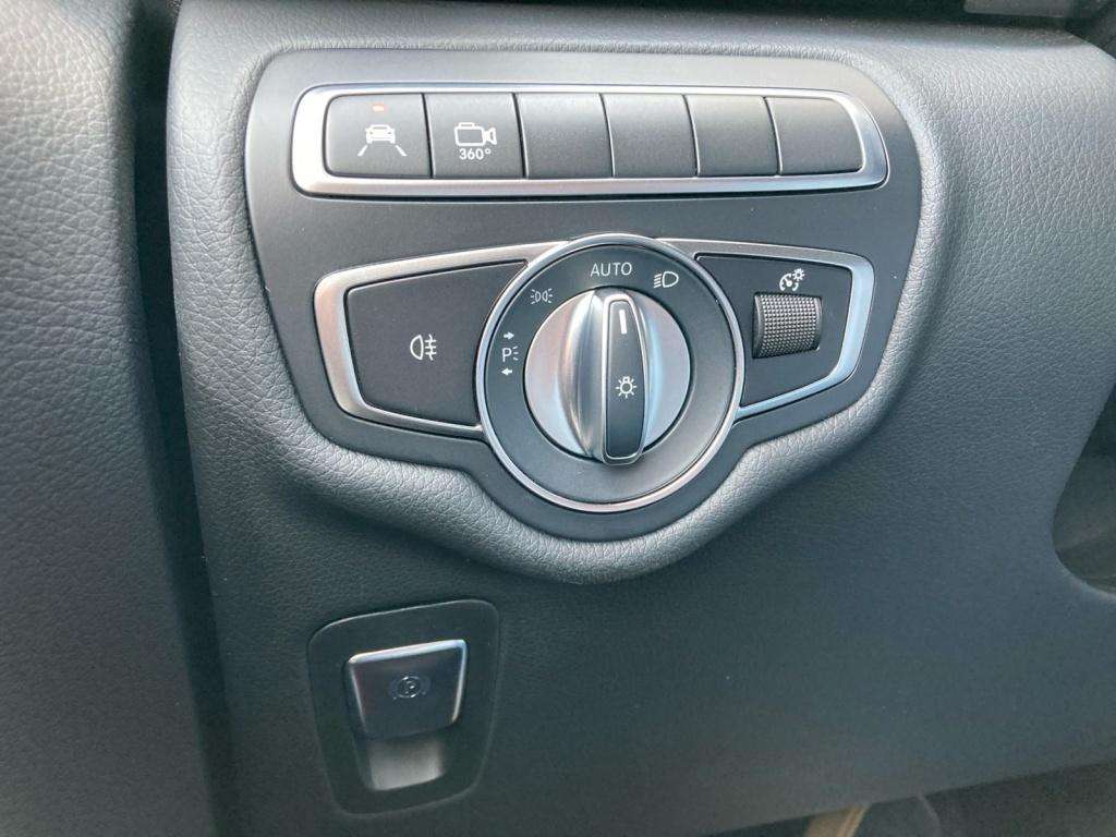 Mercedes-Benz V 250