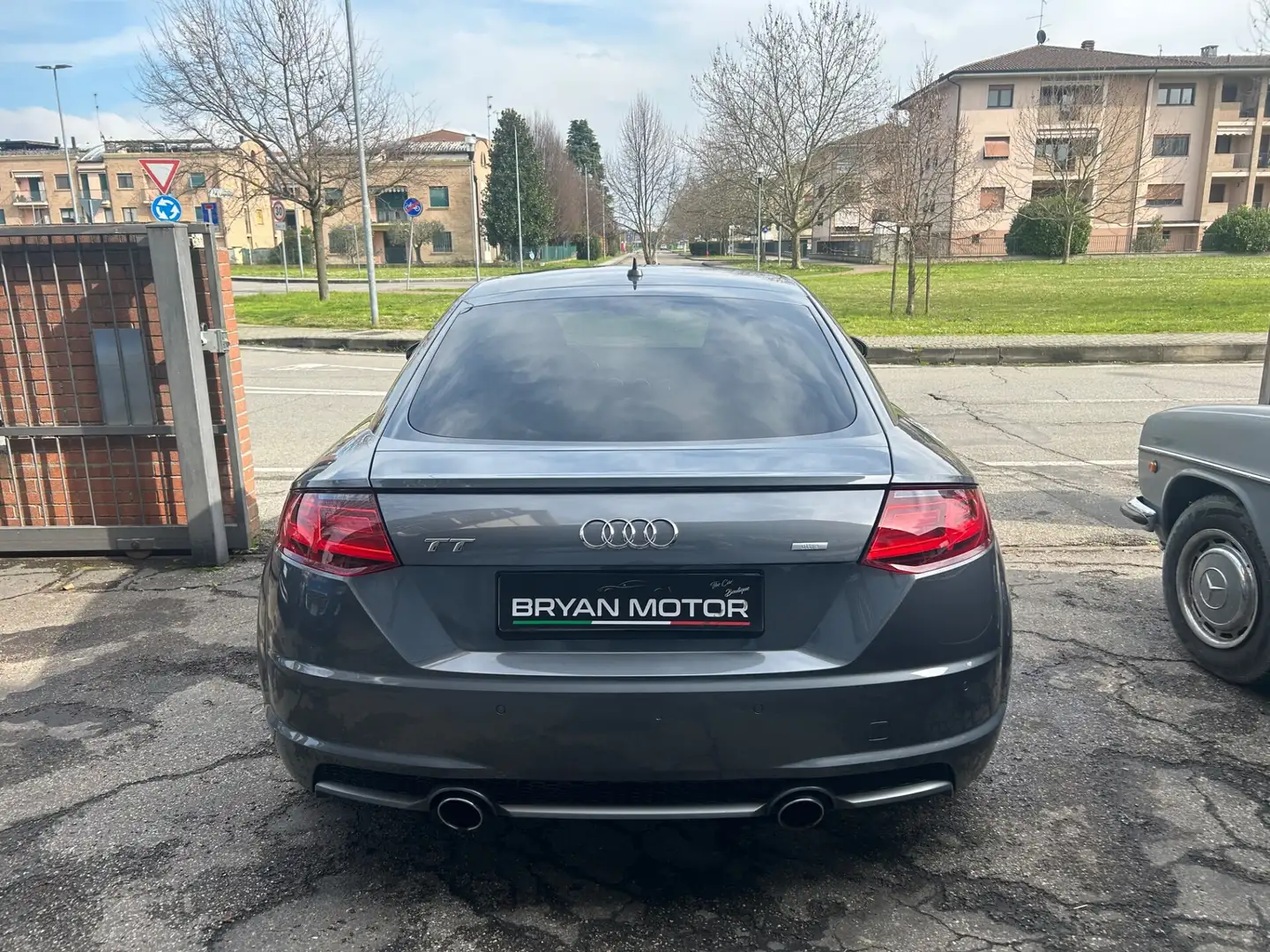 Audi TT Coupé 2.0 TDI ultra S line Grigio - 2