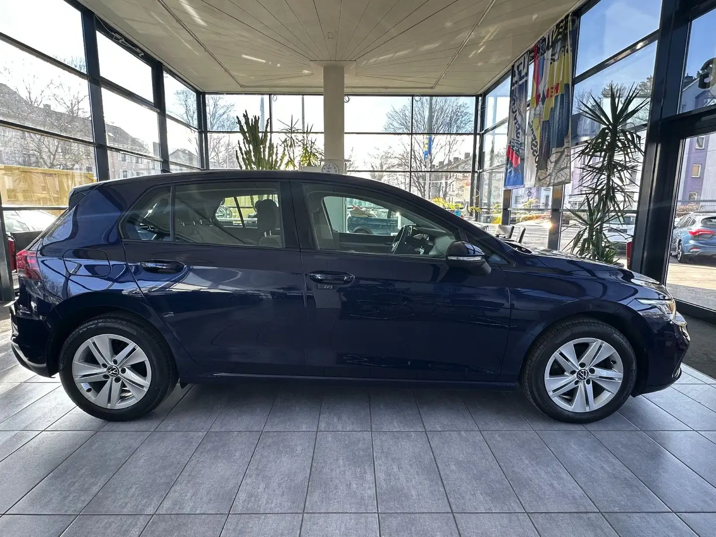 Volkswagen Golf VIII*NAVI*LED*bis zu 10 J MPR Garantie Bleu - 2
