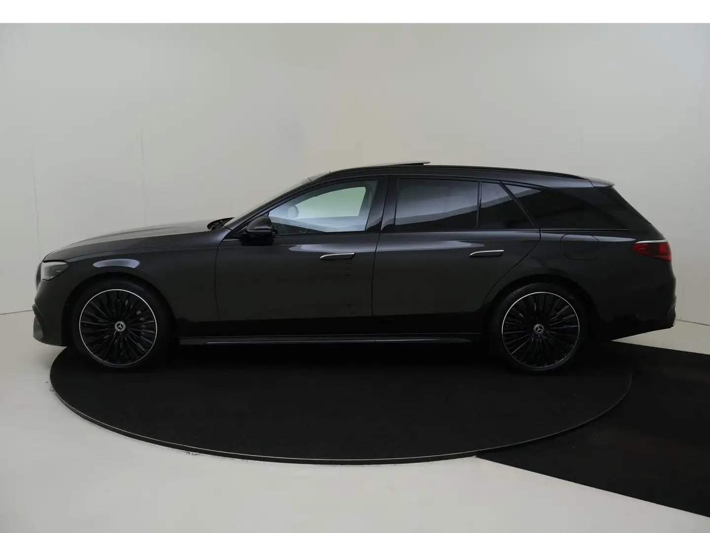 Mercedes-Benz E 300 Estate e AMG Line Premium plus/ Luchtvering/ Nappa Grijs - 2