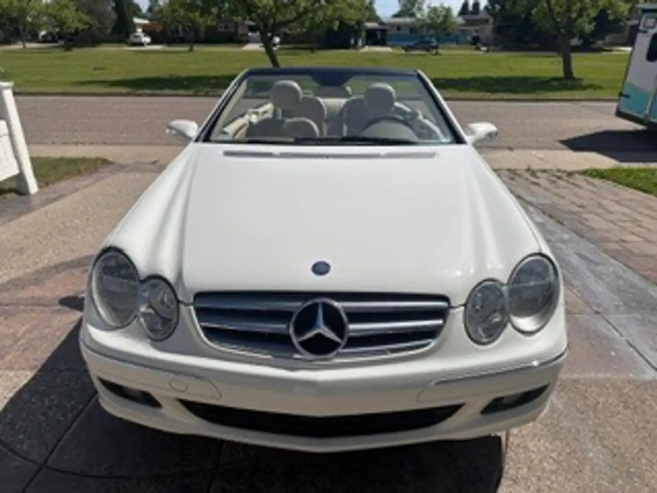 Mercedes-Benz CLK снимка Mercedes-Benz CLK