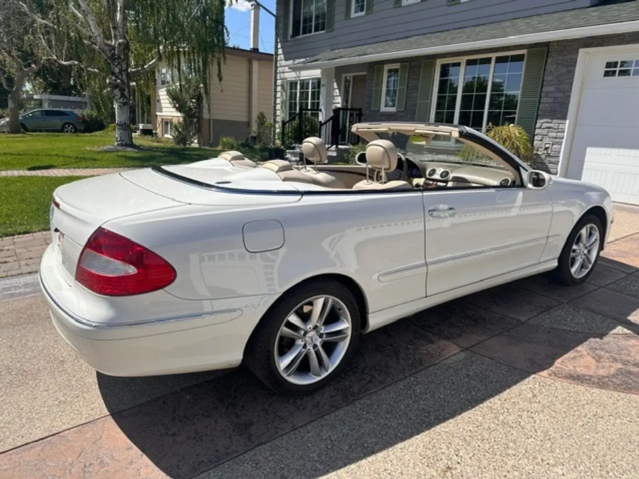 Mercedes-Benz CLK снимка Mercedes-Benz CLK