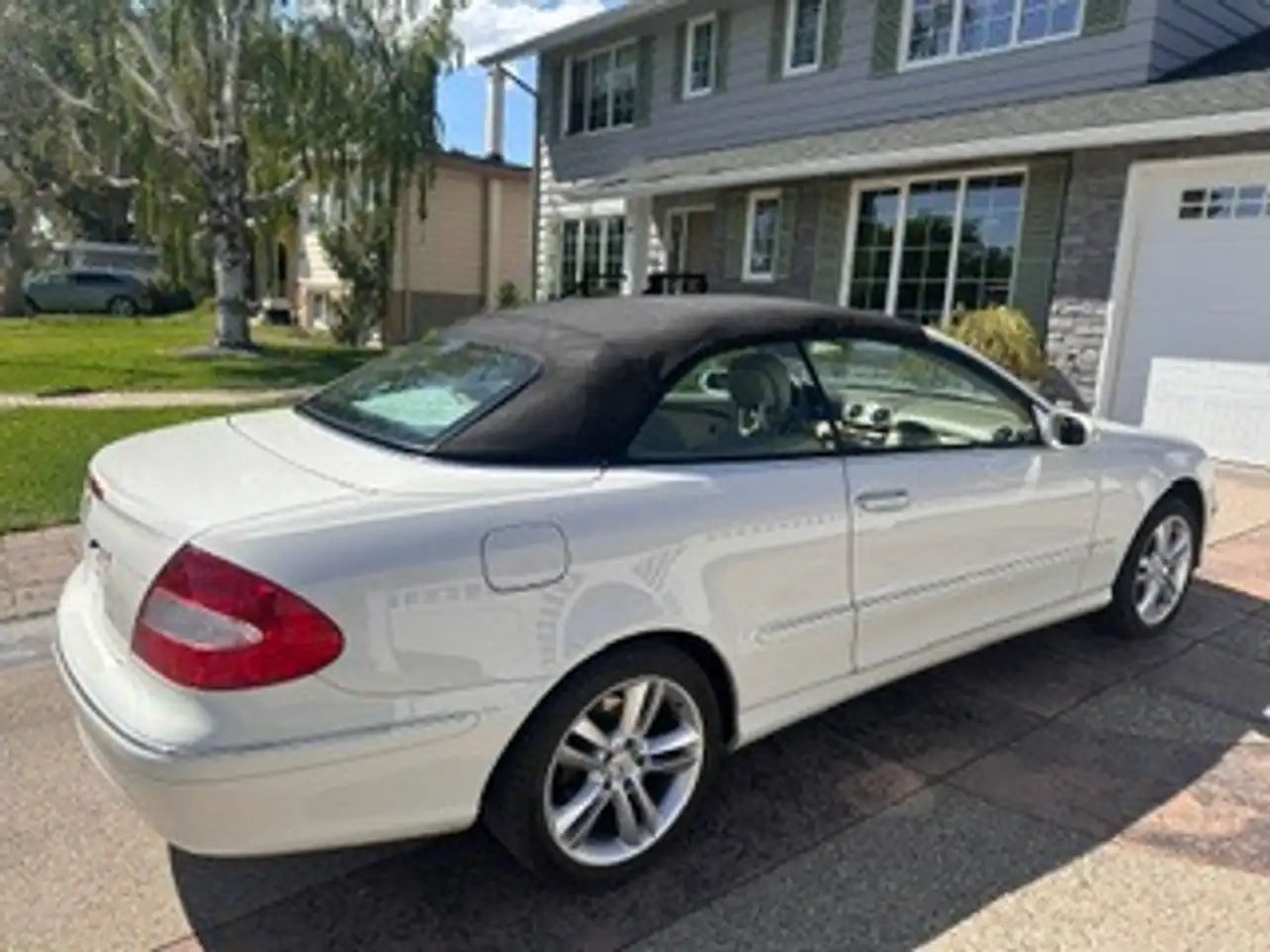 Mercedes-Benz CLK снимка Mercedes-Benz CLK