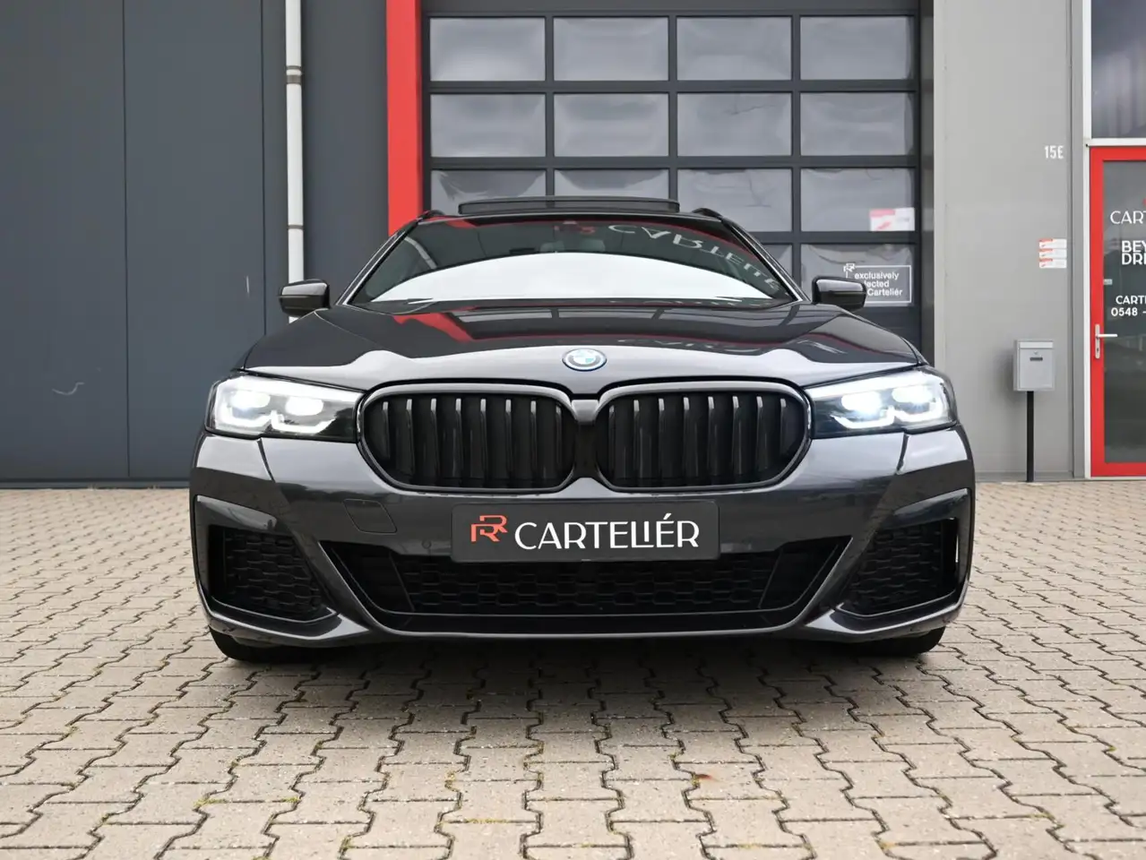 BMW 530 5-serie Touring 530e xDrive M-Sport Pano 20'', миниатюра 12