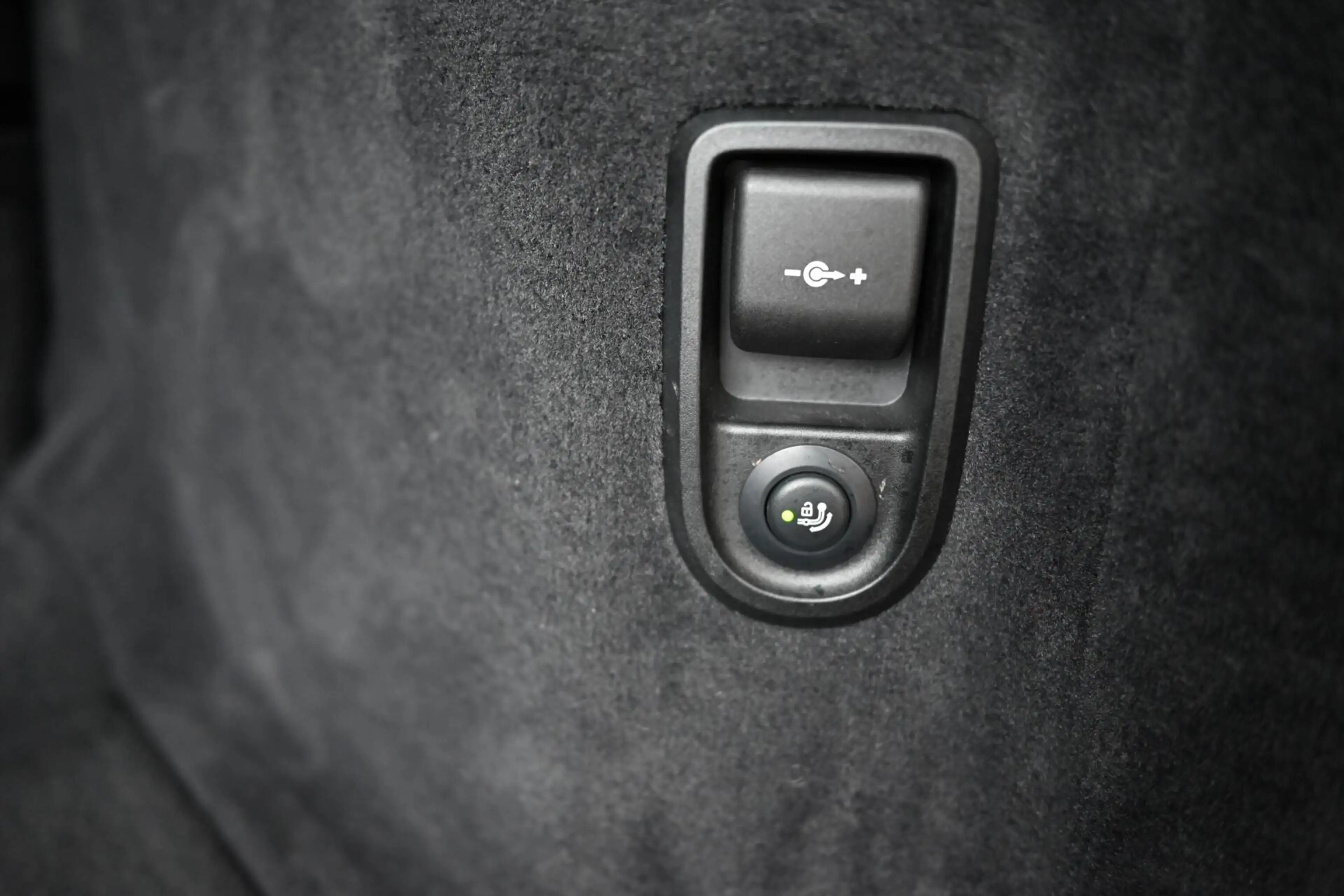 BMW 530 5-serie Touring 530e xDrive M-Sport | Pano | 20'' — photo 49