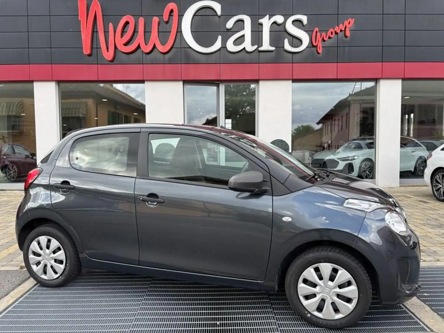 Citroen C1 Airscape VTi 68 5 porte Feel Grigio - 1