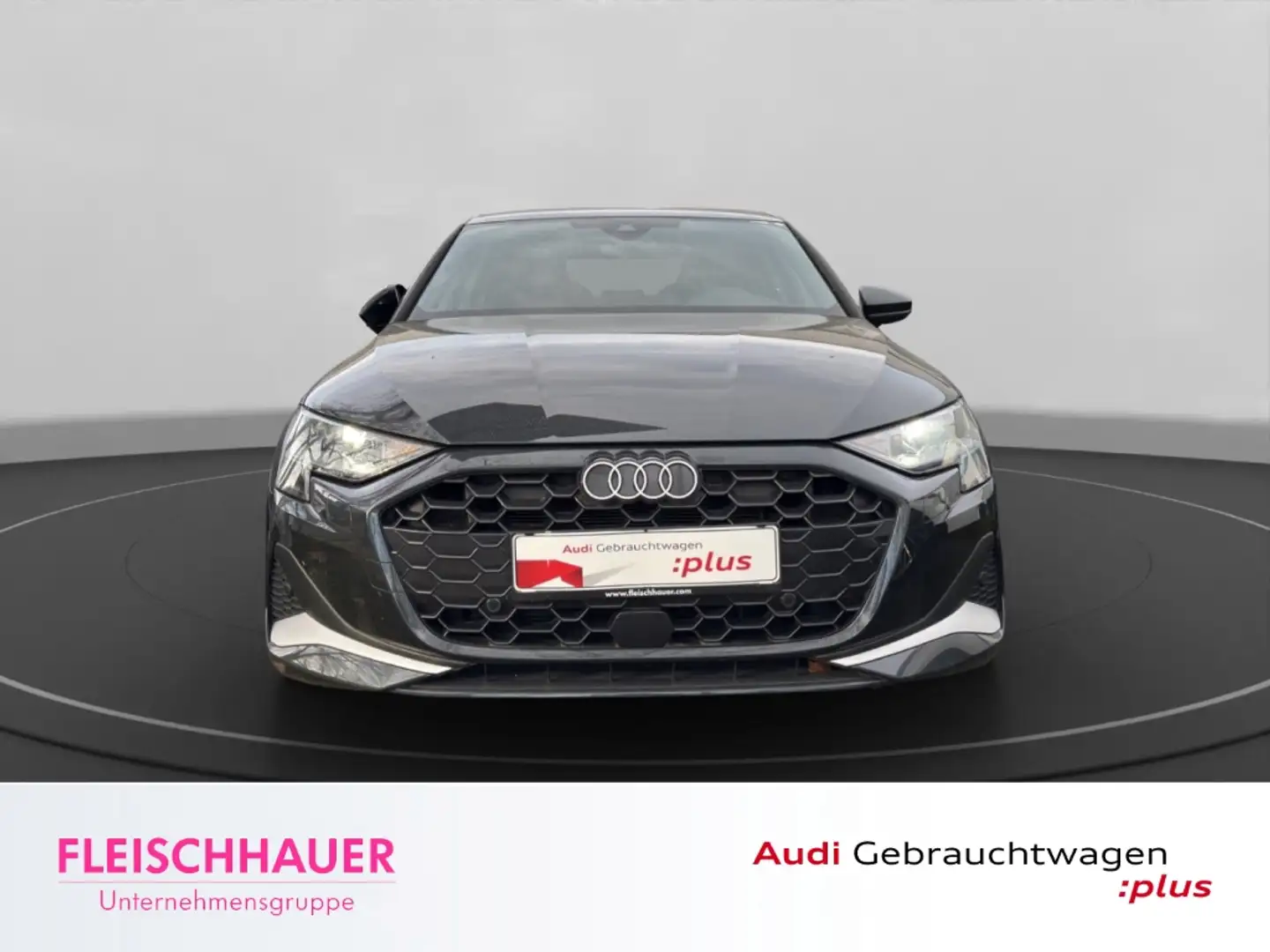 Audi A3 Limousine 35 TFSI advanced DSG+LED+NAVI+AHK+CARPLA Grau - 2