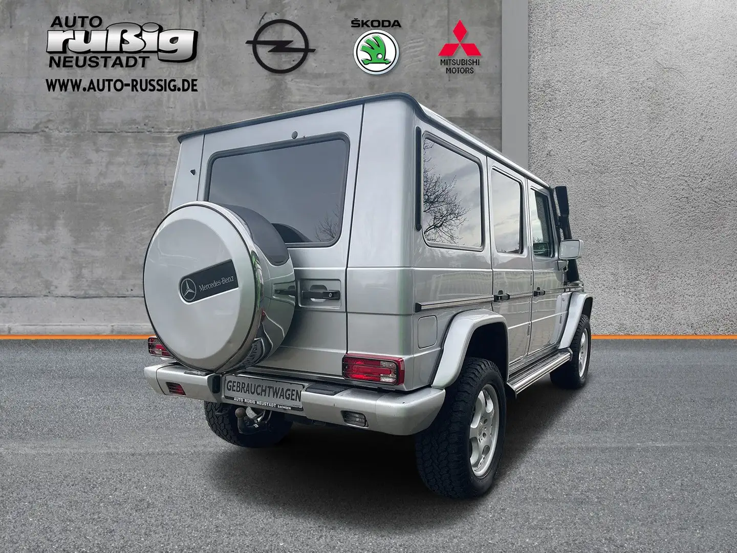 Mercedes-Benz G 500 Lang,V8,LEDER,Schiebedach,LED,DAB Radio Ezüst - 2