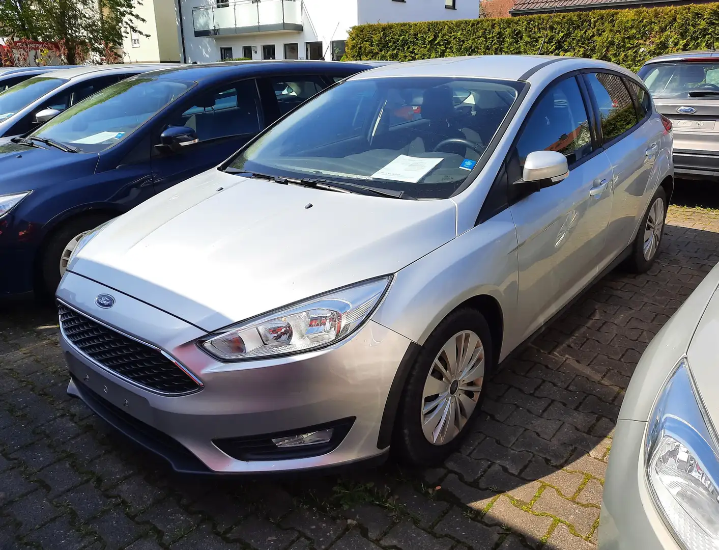 Ford Focus Trend Lim. 1.6 TDCi *1. Hand / PDC / Tempomat* Argent - 1