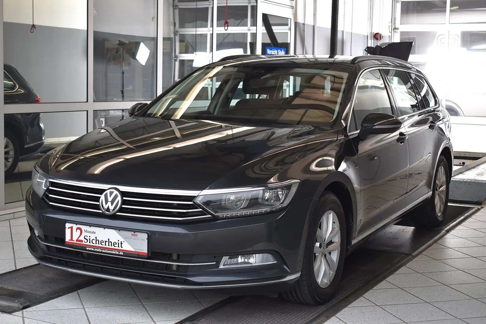 Volkswagen Passat Variant 4Motion 2,0TDI AHK*DSG LED*SHZ Gris - 1