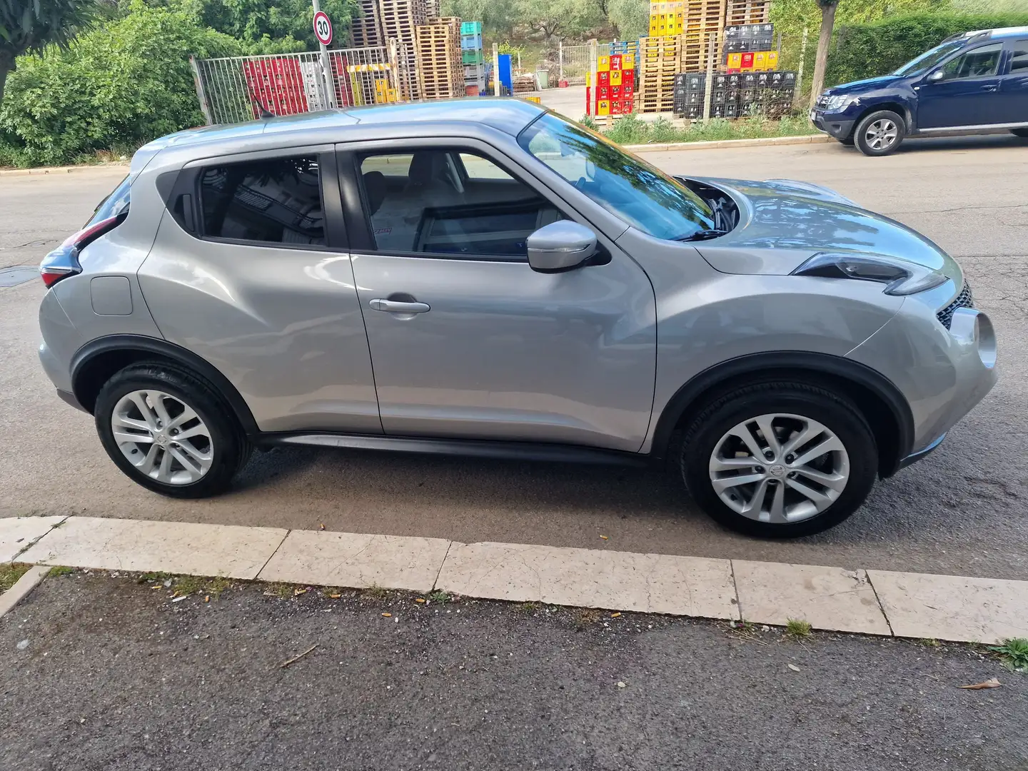 Nissan Juke Juke 1.5 dci Acenta 110cv E6 Silber - 2