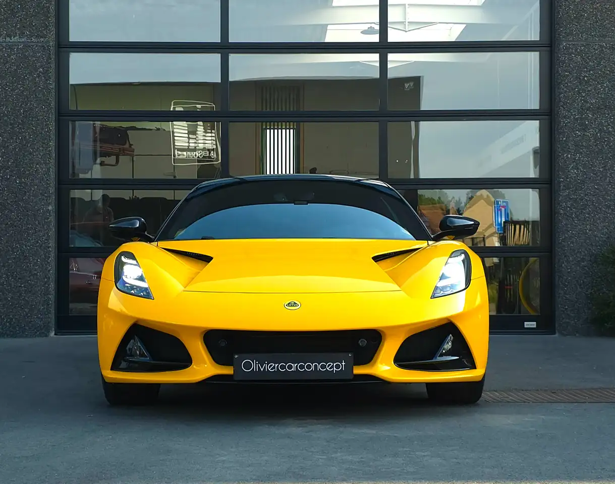 Lotus Emira 2024