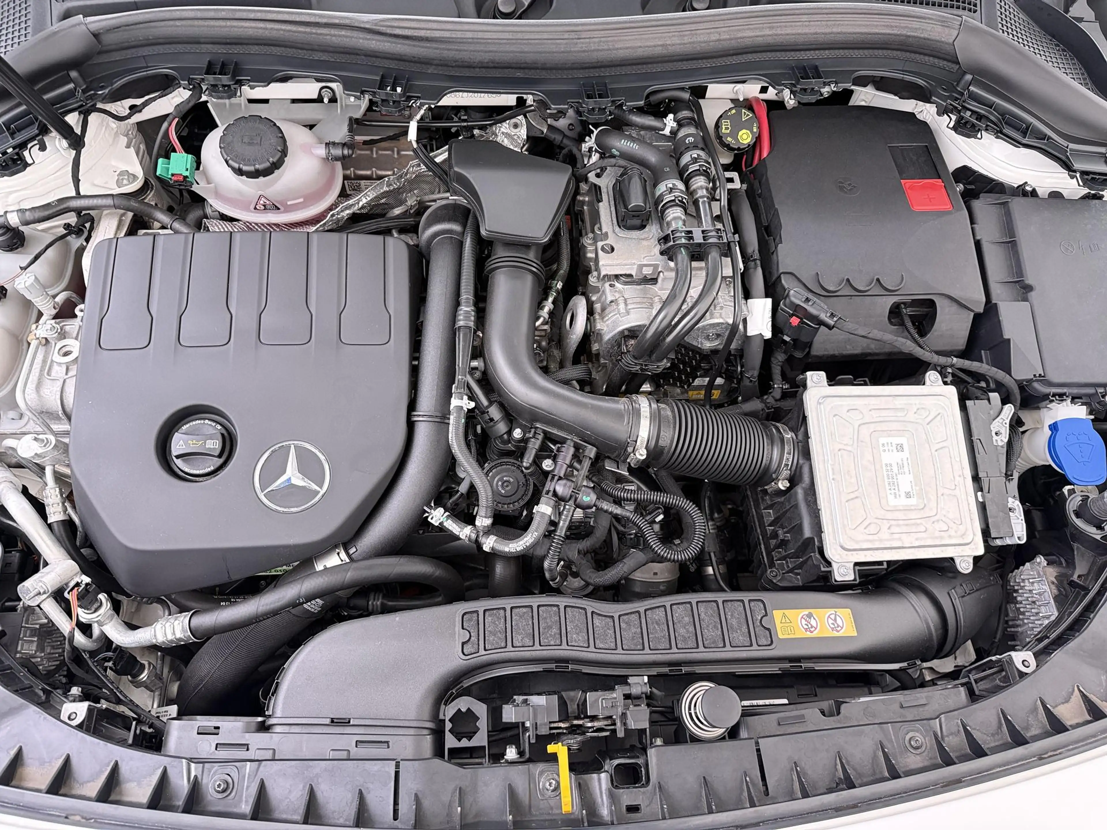 Mercedes-Benz B 250 e Business Solution AMG Limited VAN: 30.900,- VOOR — photo 15