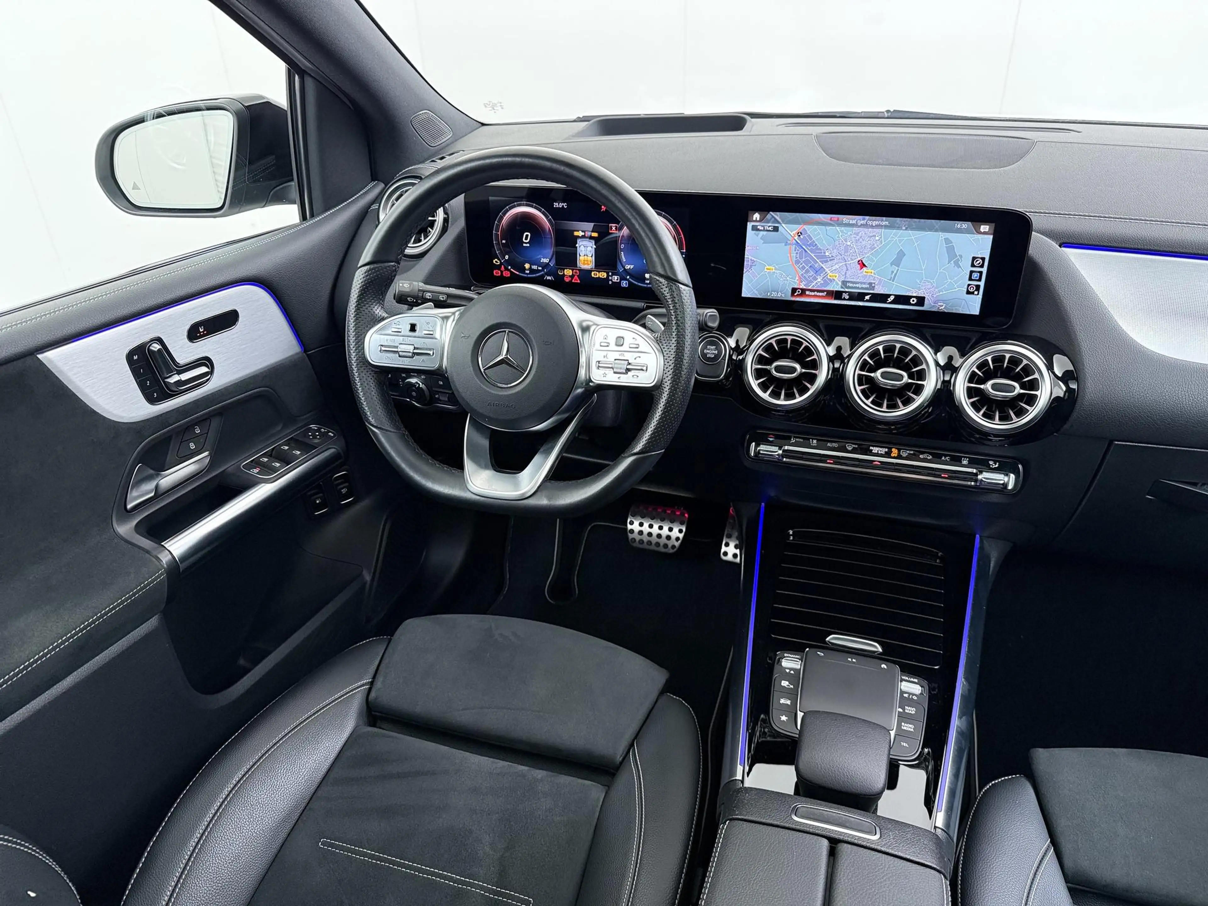 Mercedes-Benz B 250 e Business Solution AMG Limited VAN: 30.900,- VOOR — photo 26