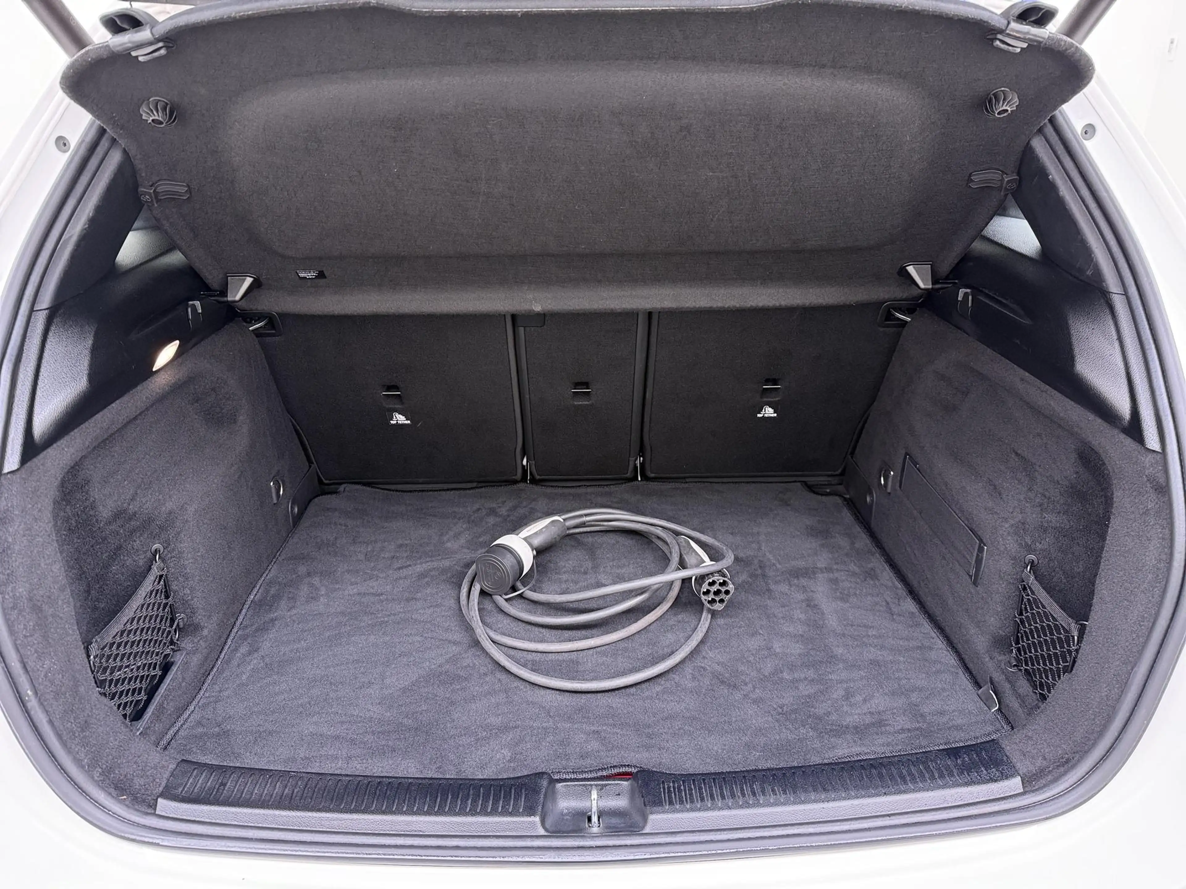 Mercedes-Benz B 250 e Business Solution AMG Limited VAN: 30.900,- VOOR — photo 11