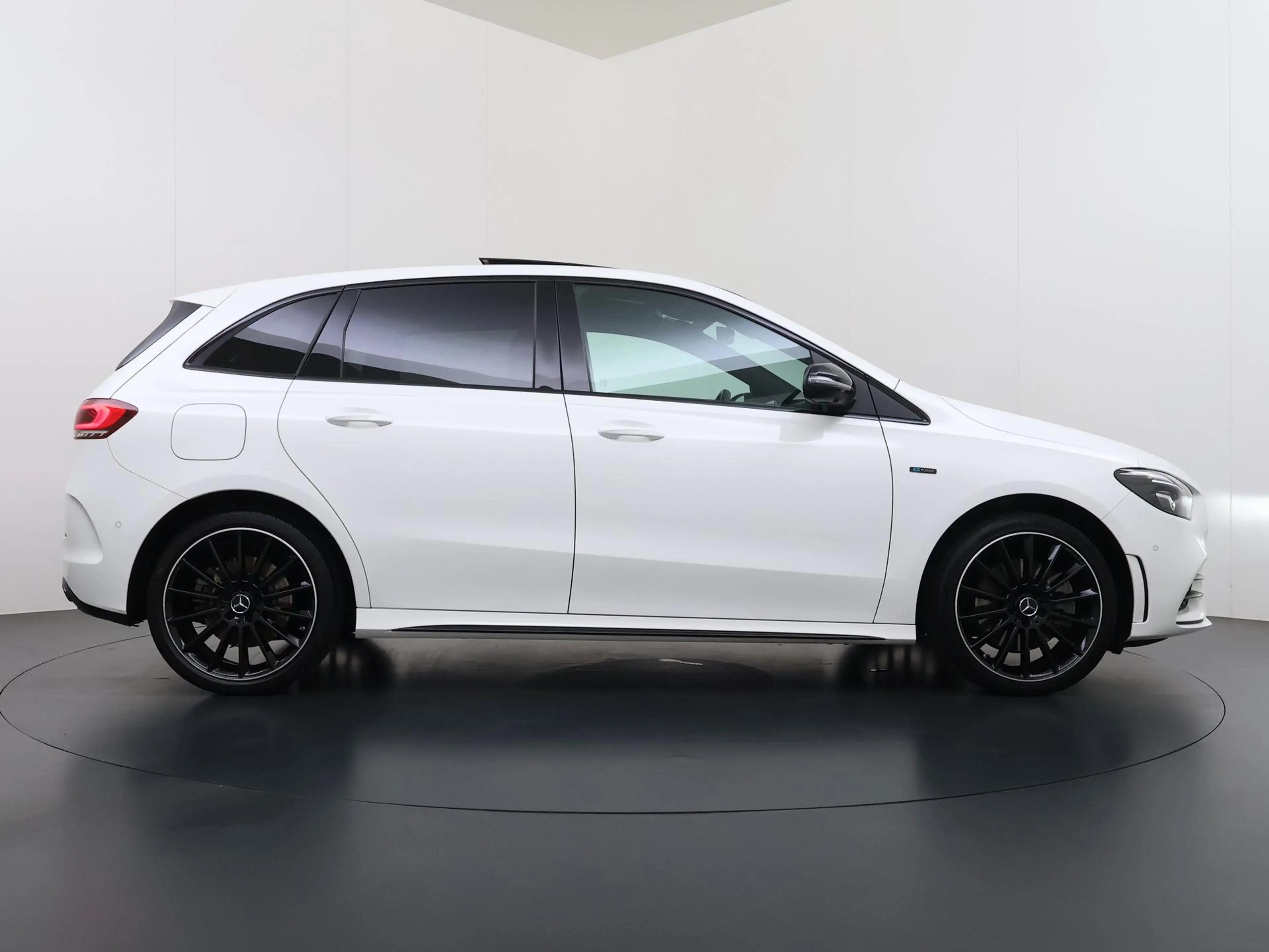 Mercedes-Benz B 250 e Business Solution AMG Limited VAN: 30.900,- VOOR — photo 9