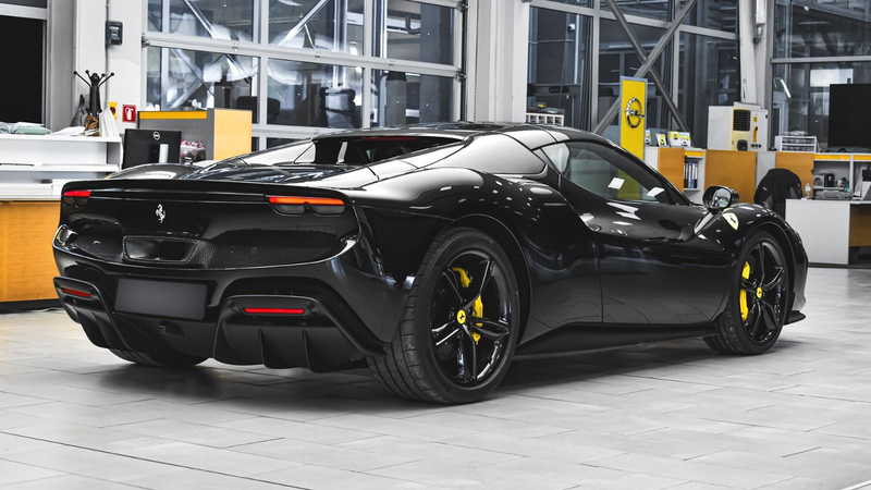 Ferrari 296 GTS 3.0 V6 Plug-in Hybrid F1 DCT — photo 5