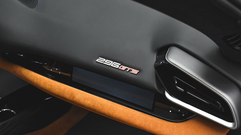 Ferrari 296 GTS 3.0 V6 Plug-in Hybrid F1 DCT — photo 15