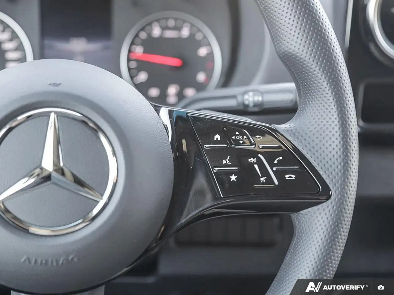 Mercedes-Benz Sprinter снимка Mercedes-Benz Sprinter