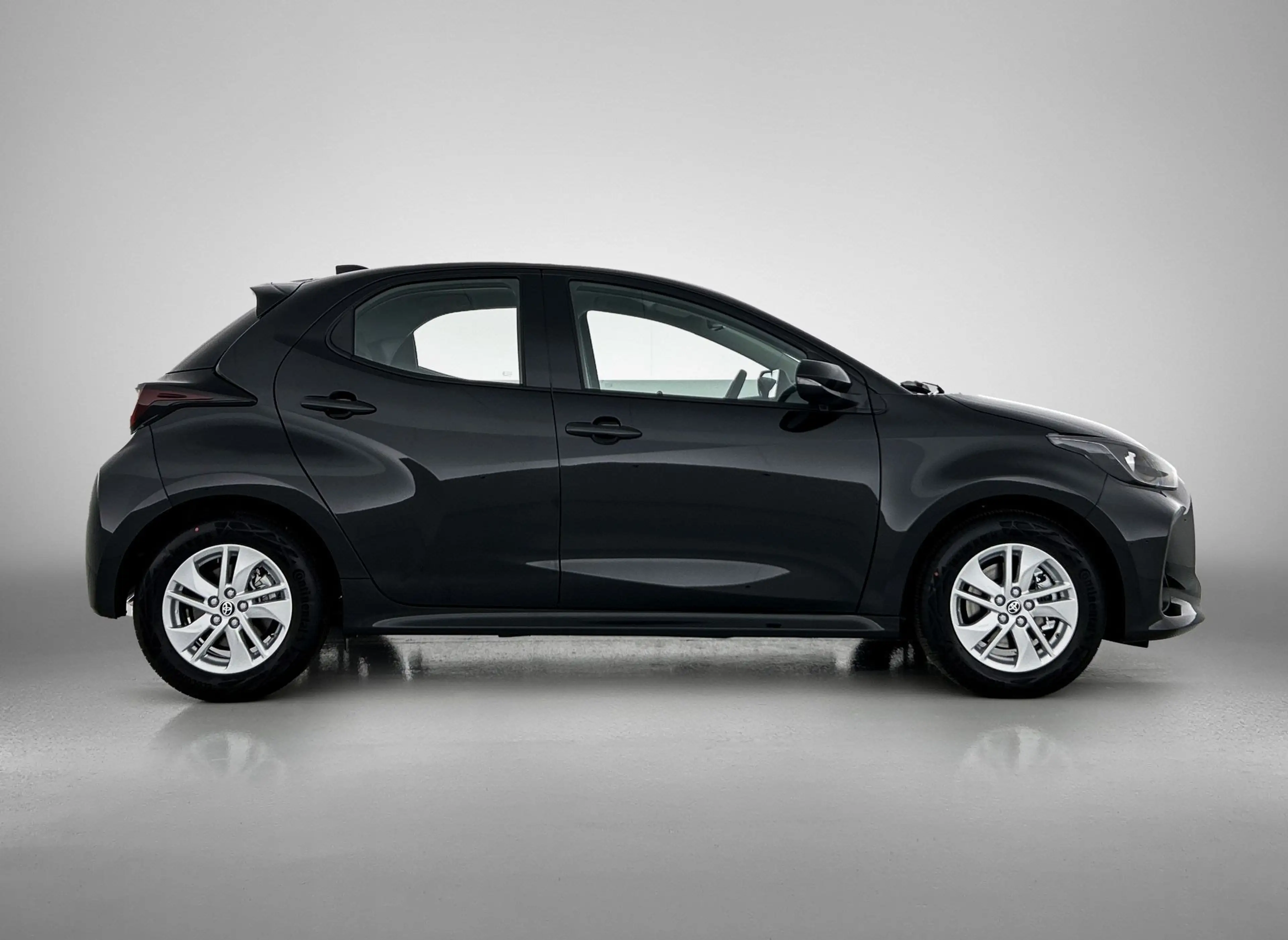 Toyota Yaris 1.5 Hybrid 115 Active ||Nu met € 2.900,- korting|| — photo 4