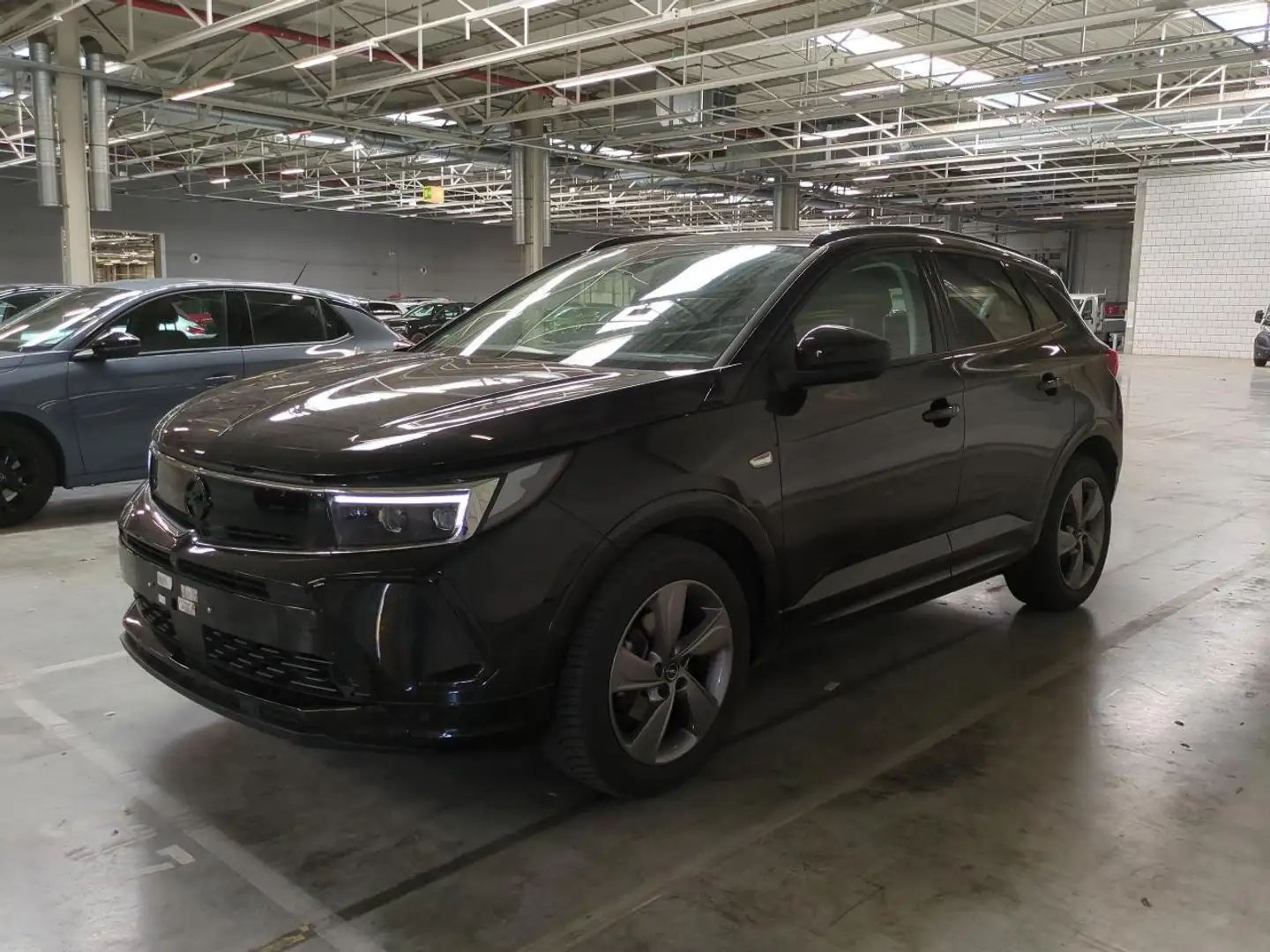 Opel Grandland 1.2 Turbo GS Line LED+Navi+SHZ+2xKlima Schwarz - 2