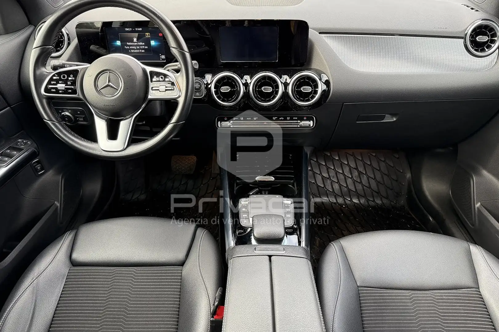 Mercedes-Benz GLA 200 GLA 200 d Automatic Sport Plus Silber - 2