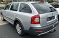 Skoda Octavia 2.0 TDI Combi Scout 4X4 Xenon|Klima Silber - thumbnail 4