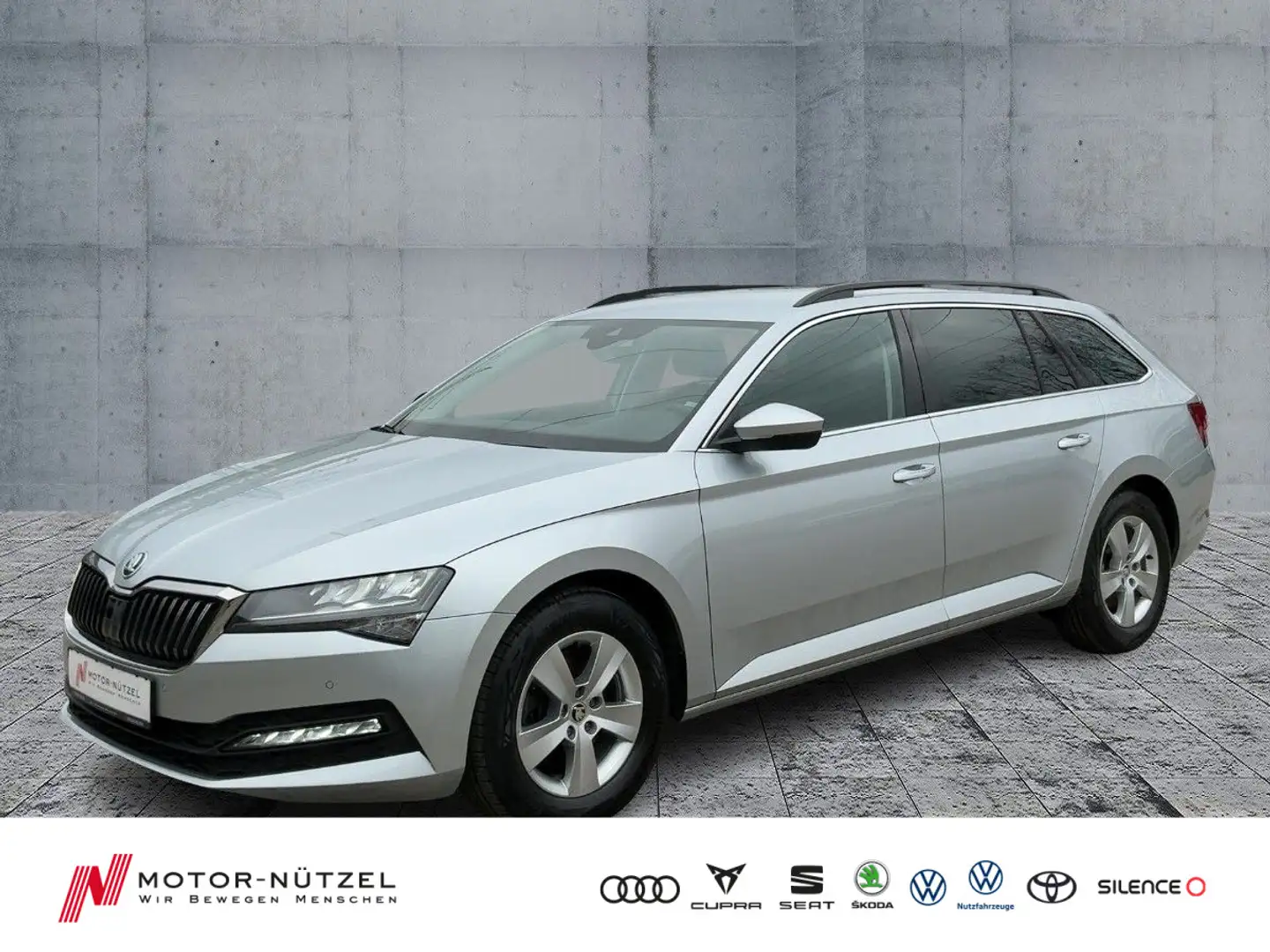 Skoda Superb Combi 1.5 TSI AMBITION LED+NAVI+AHK+SHZ Silber - 1