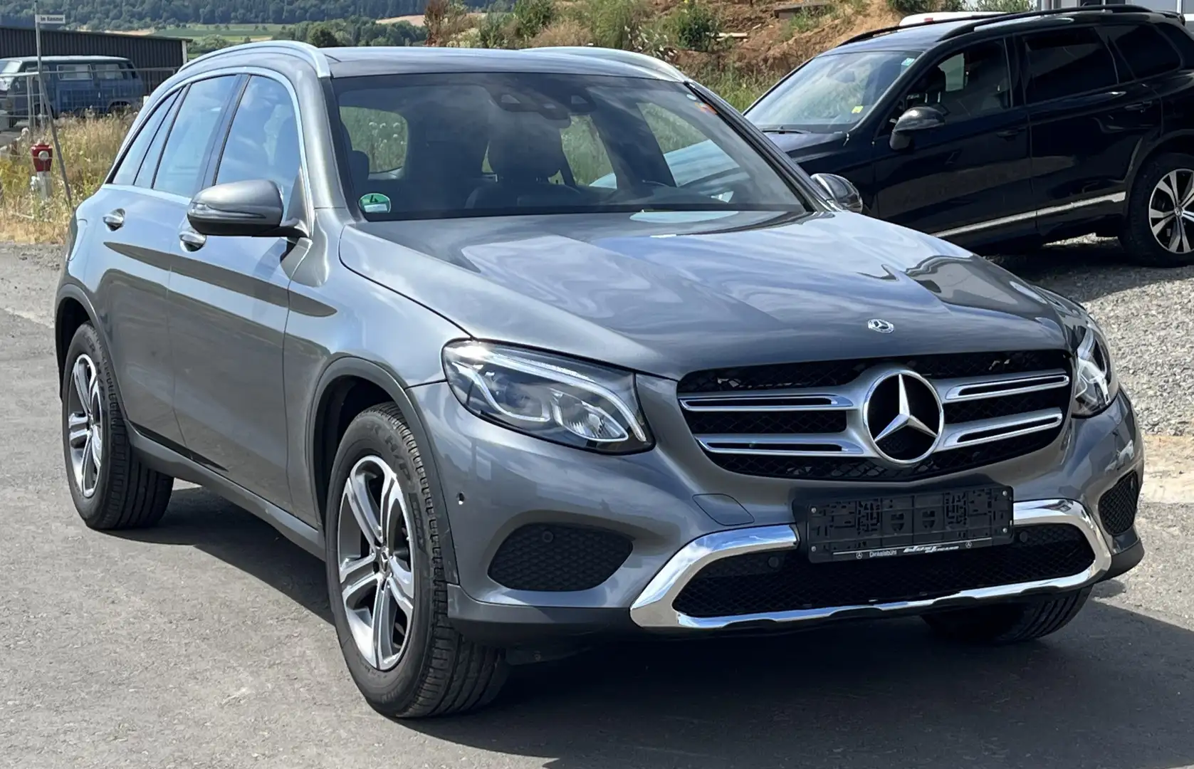 Mercedes-Benz GLC 220 GLC 220 d 4Matic (253.905) Grau - 2