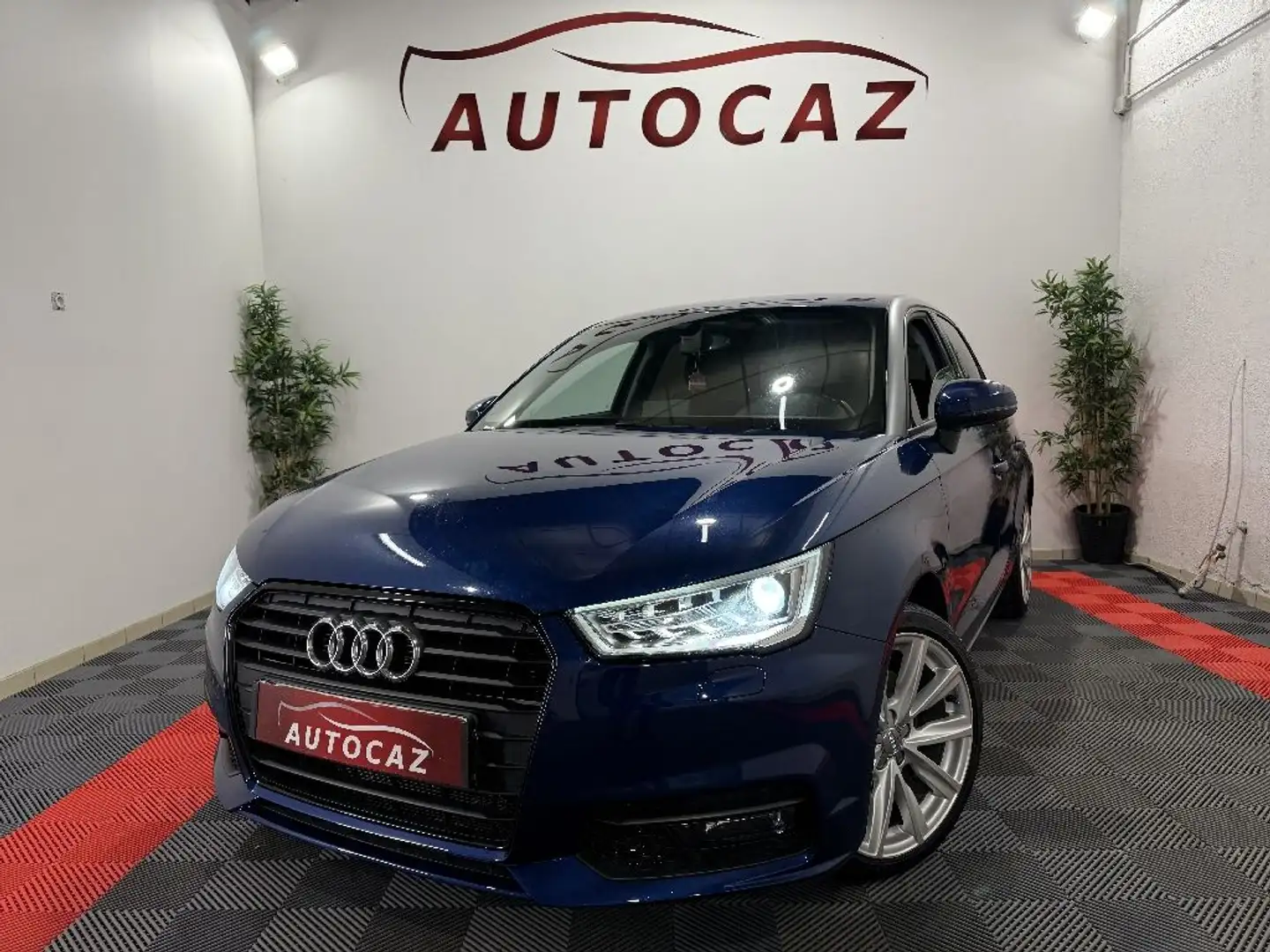 Audi A1 1.6 TDI 116 Ambition Luxe Bleu - 1