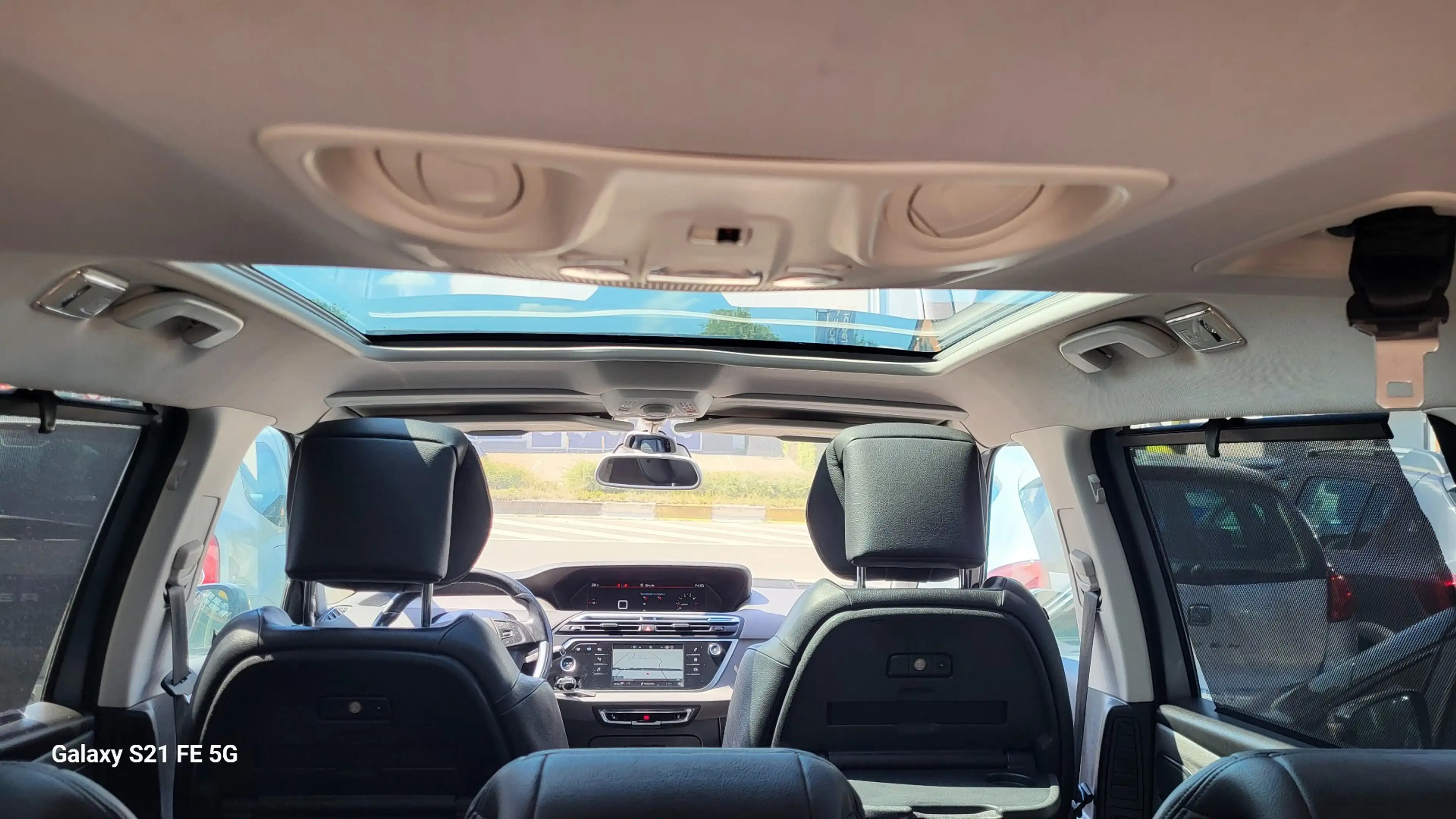 Citroen Grand C4 Picasso — photo 8