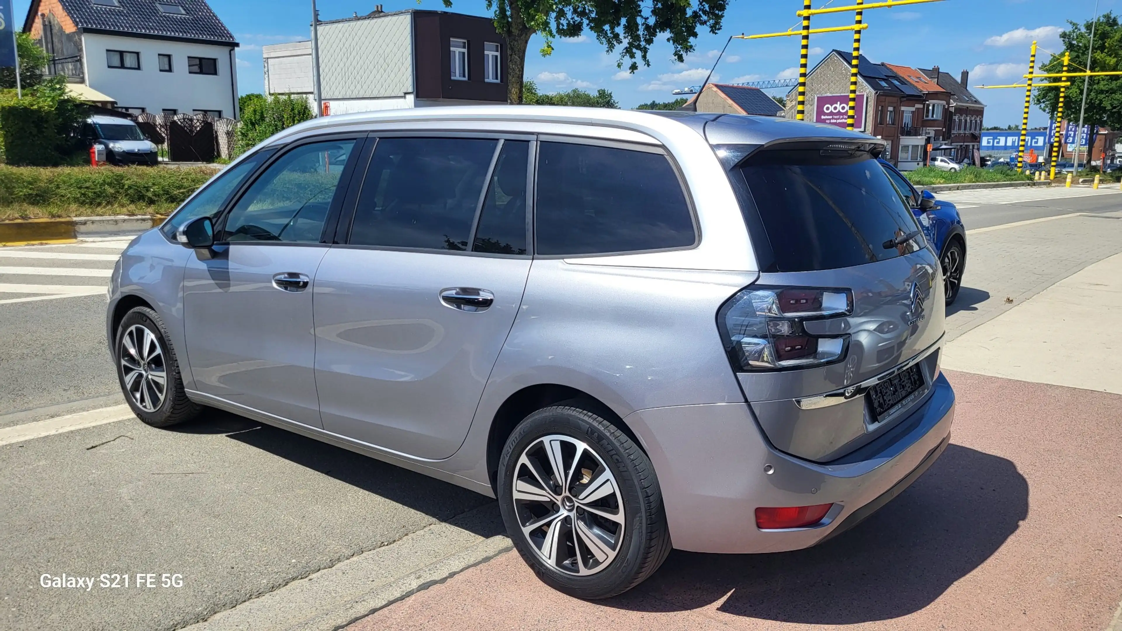 Citroen Grand C4 Picasso — photo 2