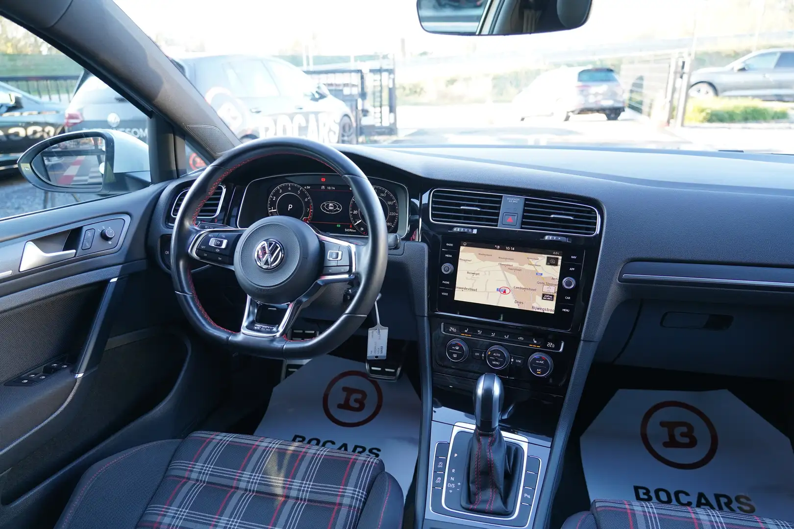 Volkswagen Golf GTI 2.0TSI 245pk DSG|Full LED|Navigatie|DigitalDisplay Wit - 2