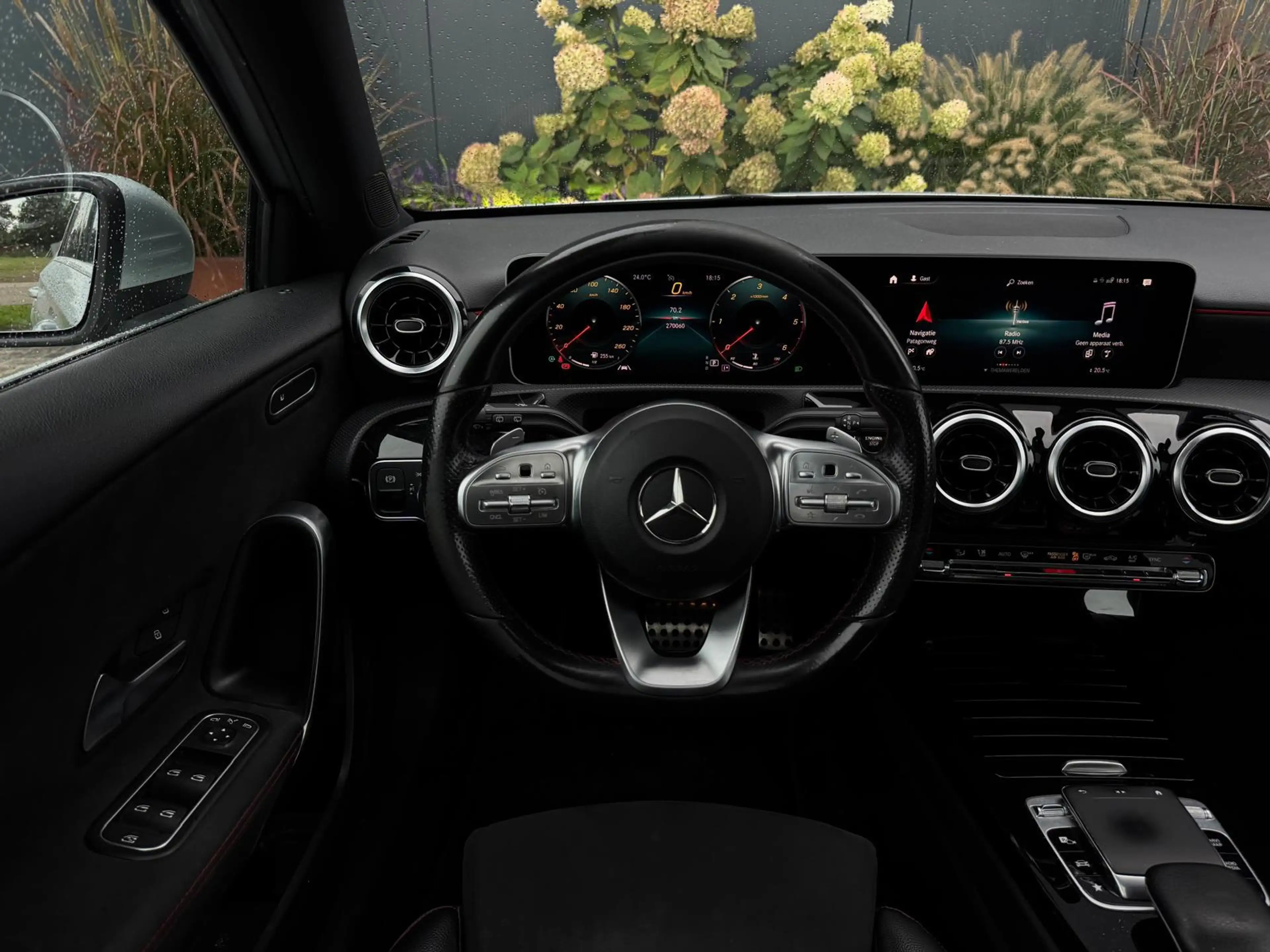 Mercedes-Benz A 180 d Business Solution AMG BTW/BPM PANO|LEDER|CR CONT — photo 12