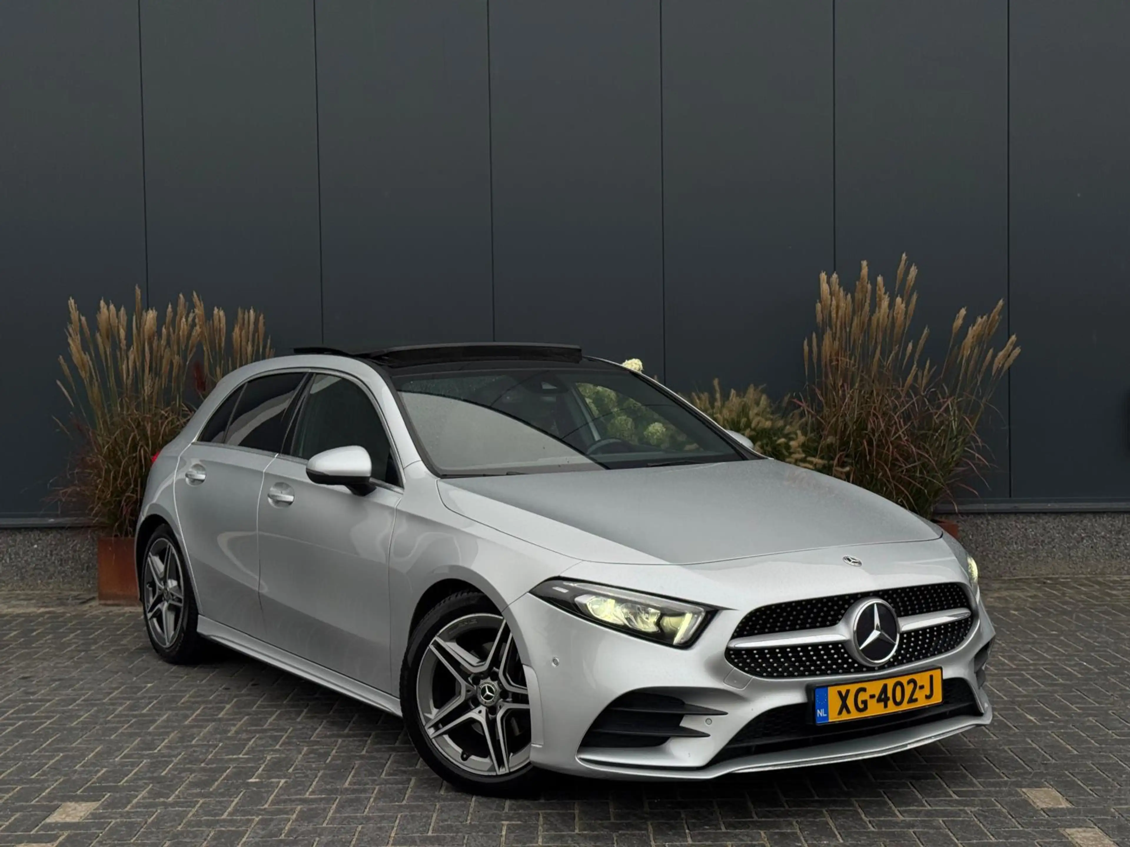 Mercedes-Benz A 180 d Business Solution AMG BTW/BPM PANO|LEDER|CR CONT — photo 4