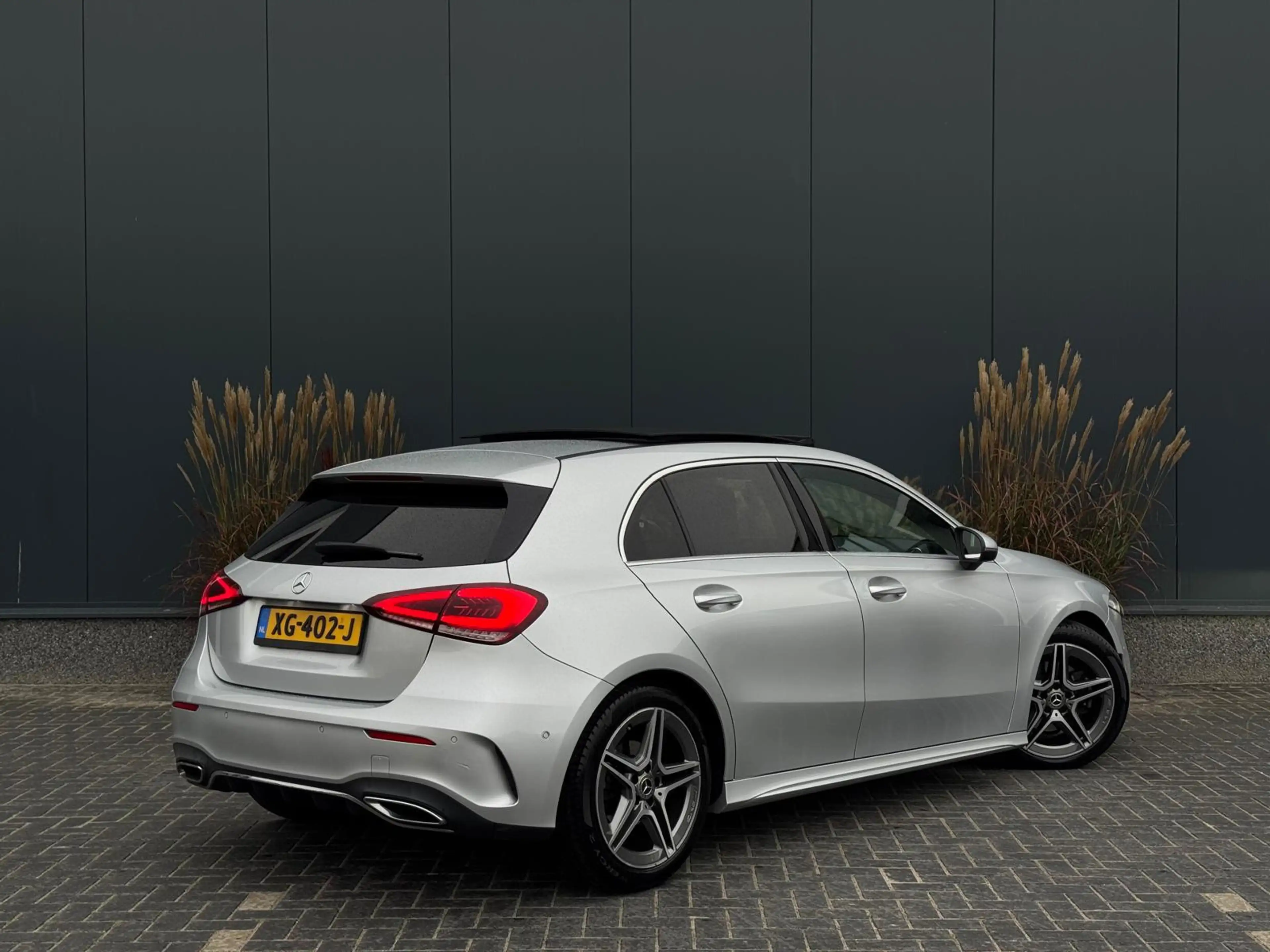 Mercedes-Benz A 180 d Business Solution AMG BTW/BPM PANO|LEDER|CR CONT — photo 3