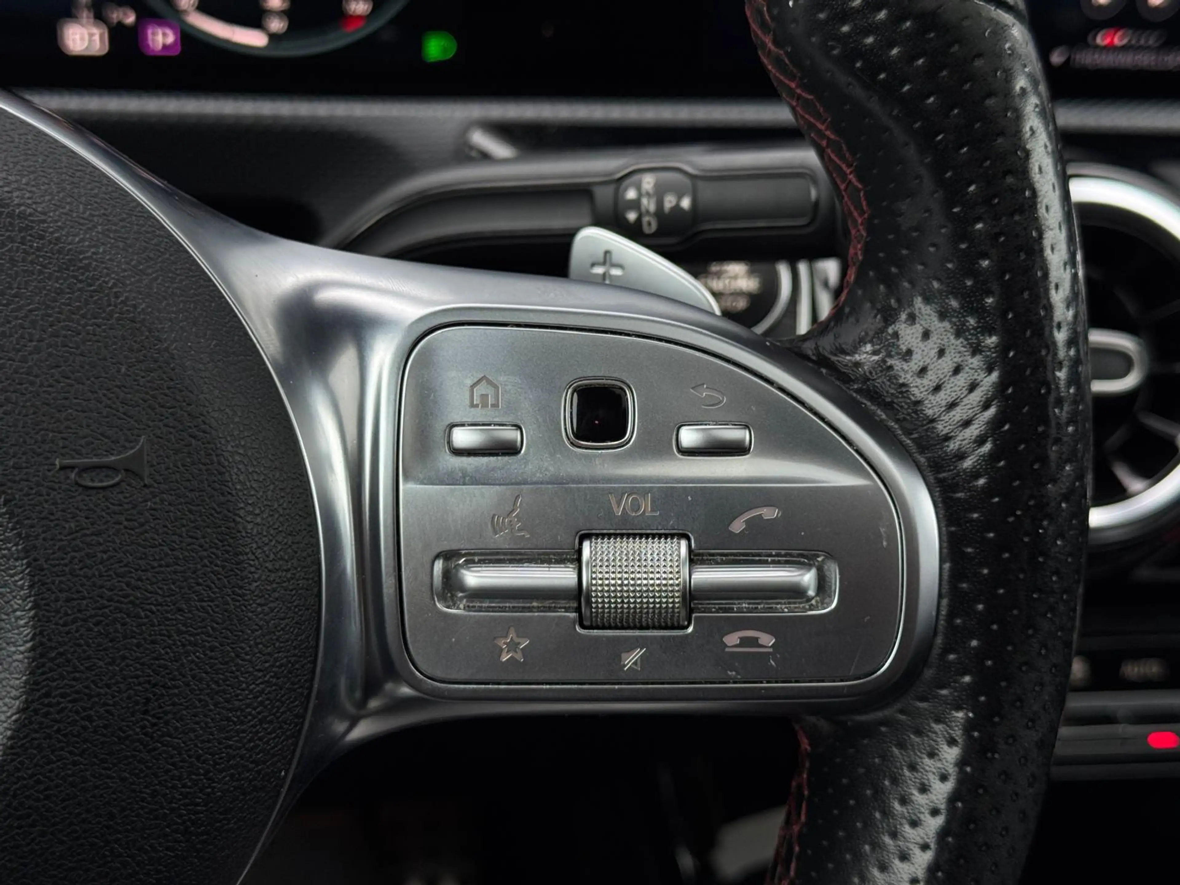 Mercedes-Benz A 180 d Business Solution AMG BTW/BPM PANO|LEDER|CR CONT — photo 14