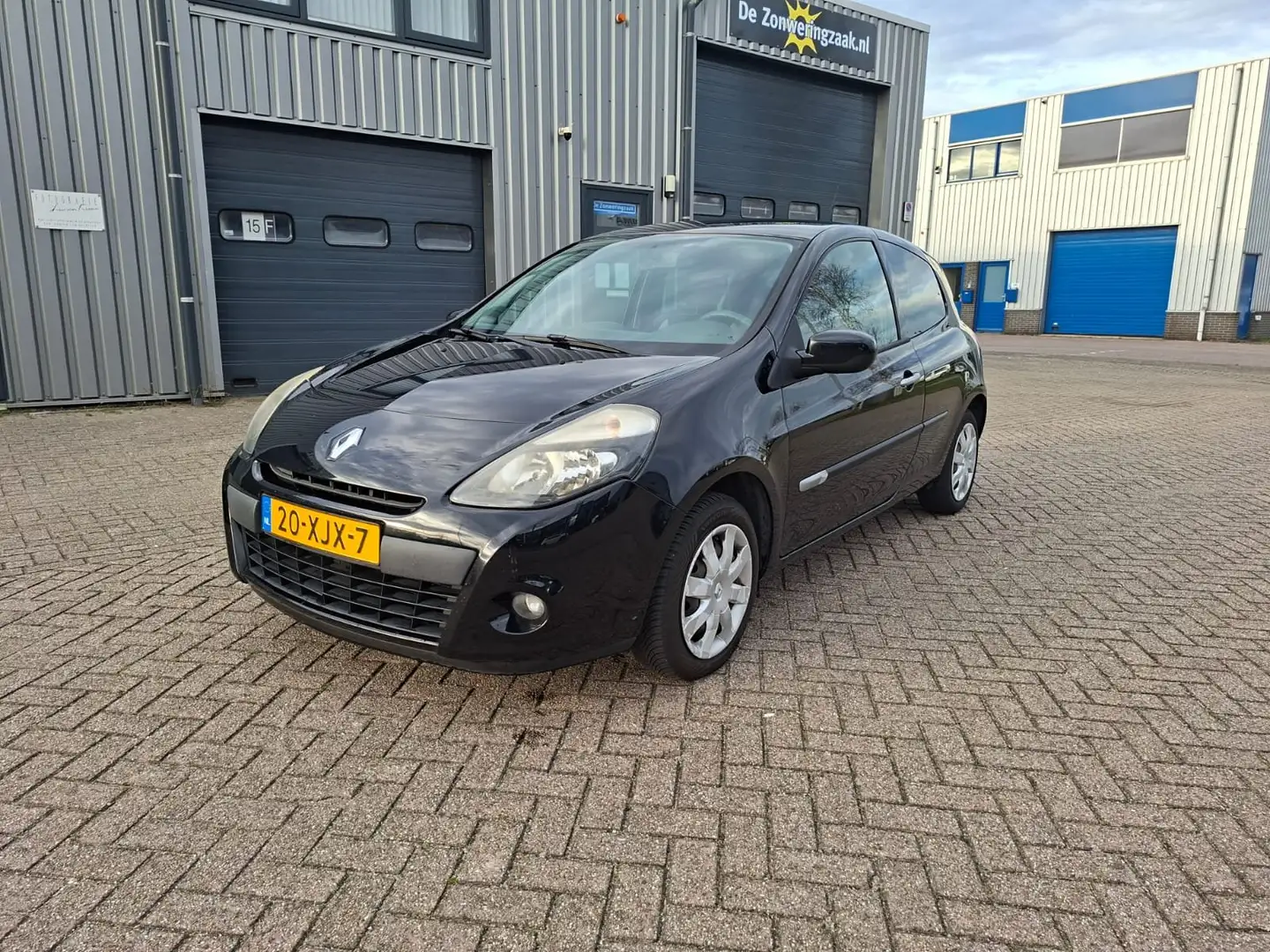 Renault Clio Clio 1.2 Authentique Zwart - 2