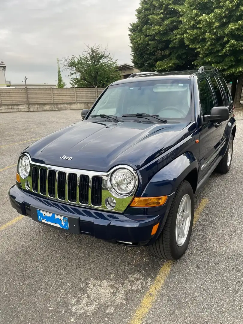 Jeep Cherokee Cherokee III 2002 2.8 crd Limited auto FL Modrá - 1