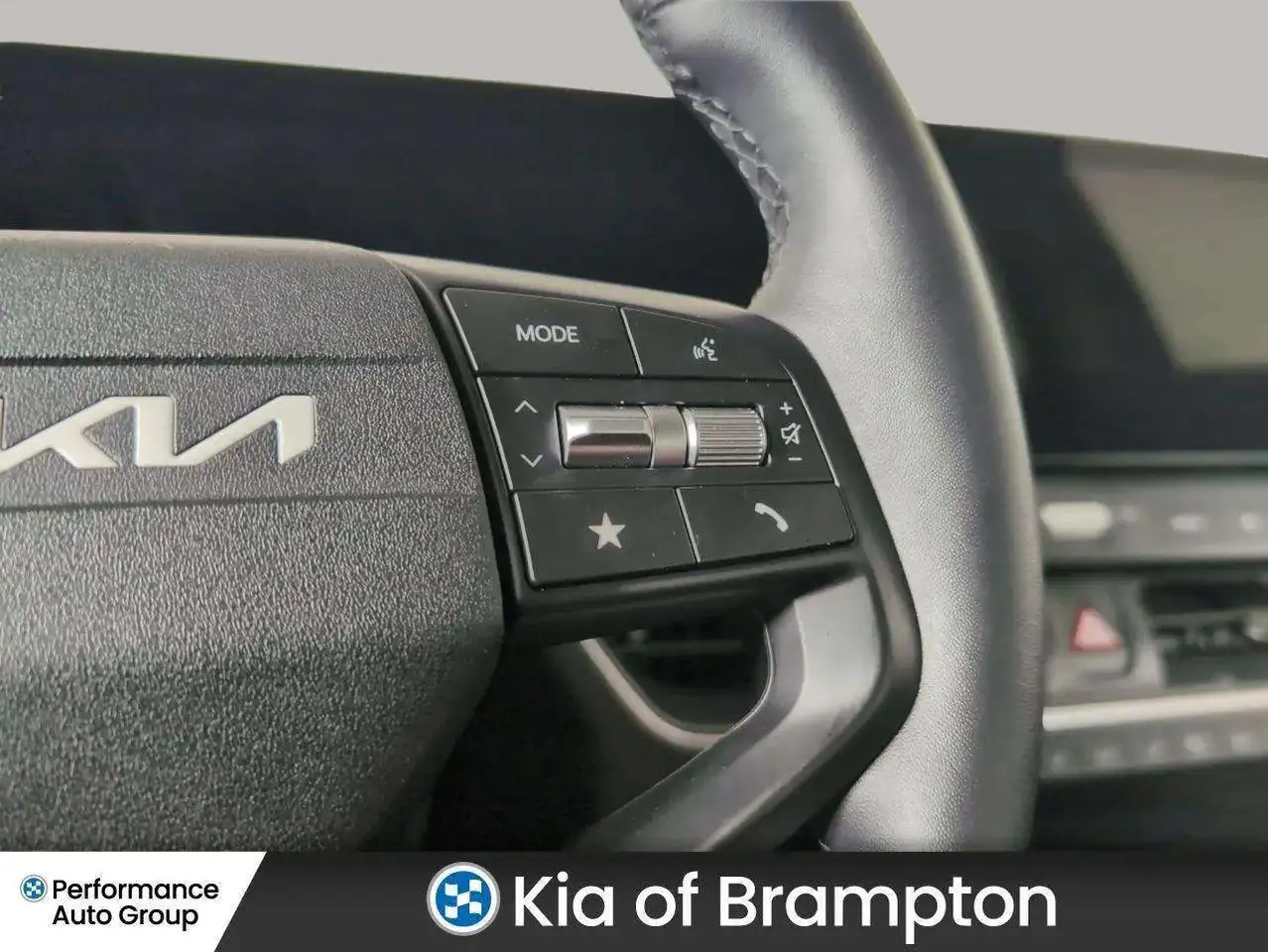 Kia K4 снимка Kia K4