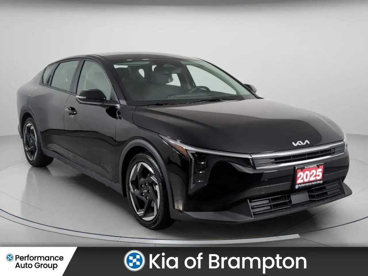 Kia K4 снимка Kia K4