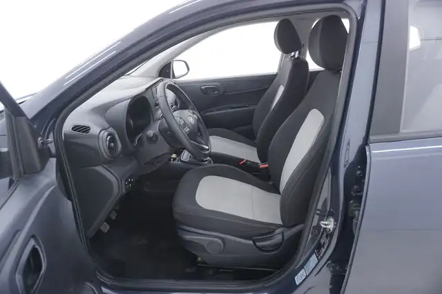 Hyundai I10 view 10