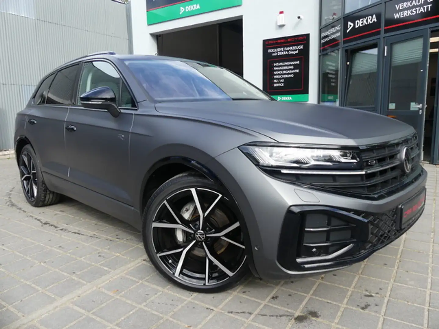Volkswagen Touareg 3.0 TDI 4Motion R-Line MATRIX/MASSAGE/STHZ/AHK Grigio - 1