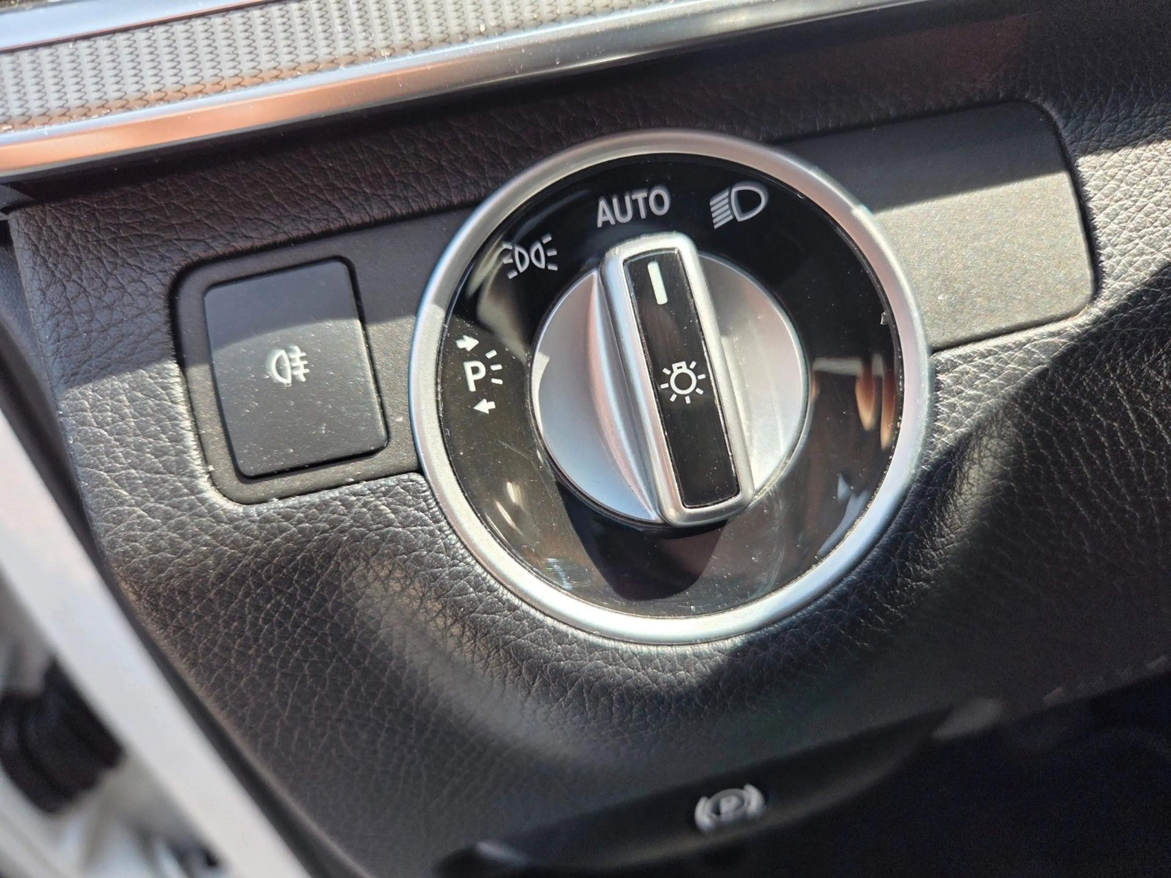 Mercedes-Benz E 300 T AMG LINE AHK*Pano*ACC*LED*LEDER*uvm — photo 32