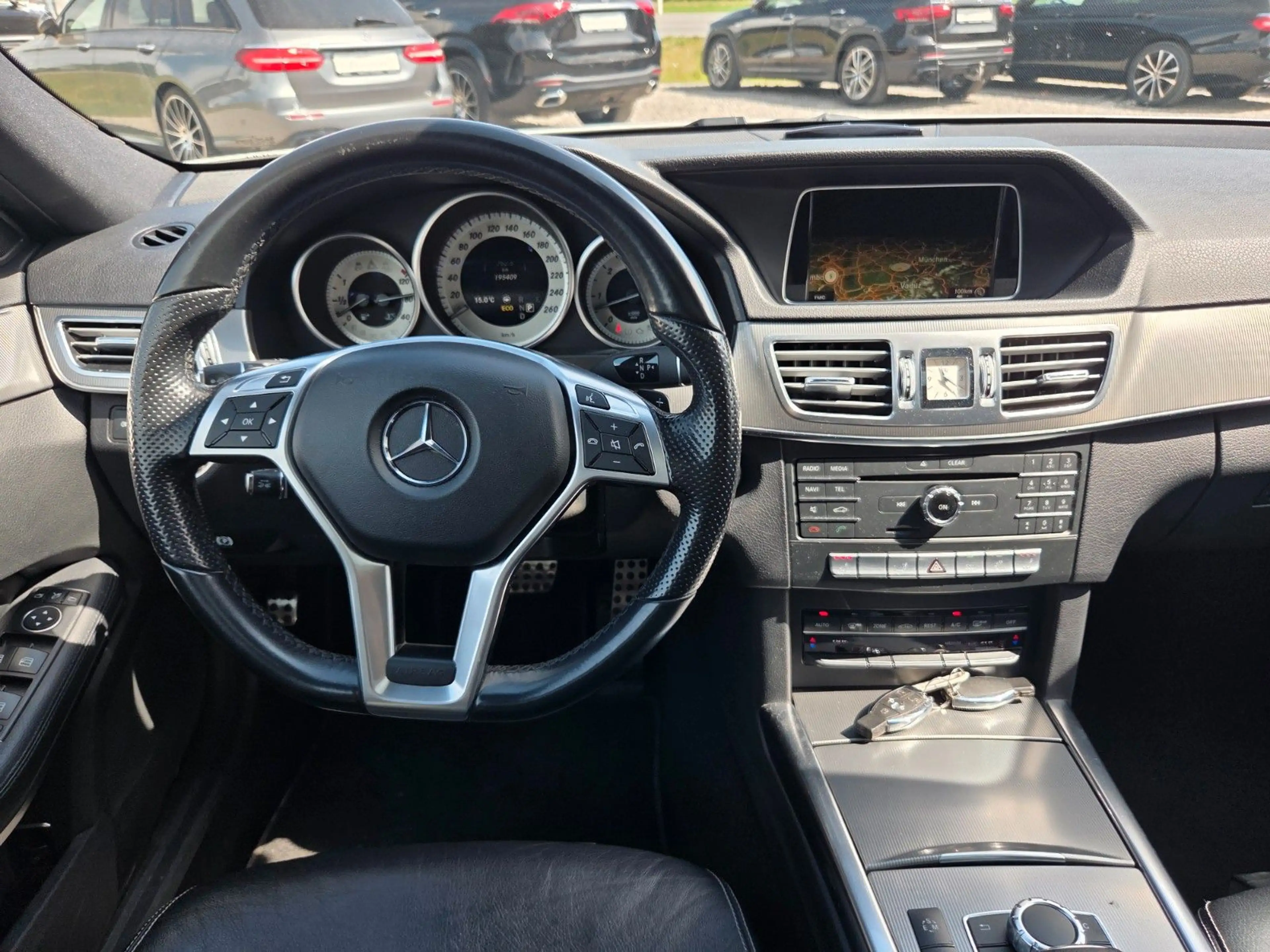 Mercedes-Benz E 300 T AMG LINE AHK*Pano*ACC*LED*LEDER*uvm — photo 21