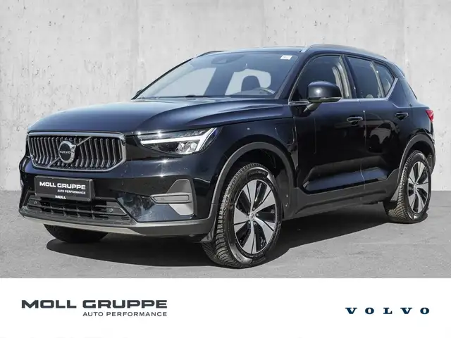 2022 Volvo XC40 in Black for sale