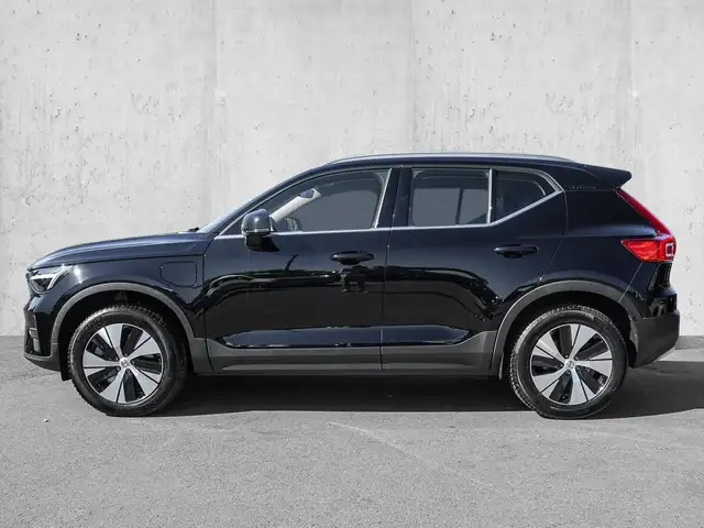 Volvo XC40 view 5