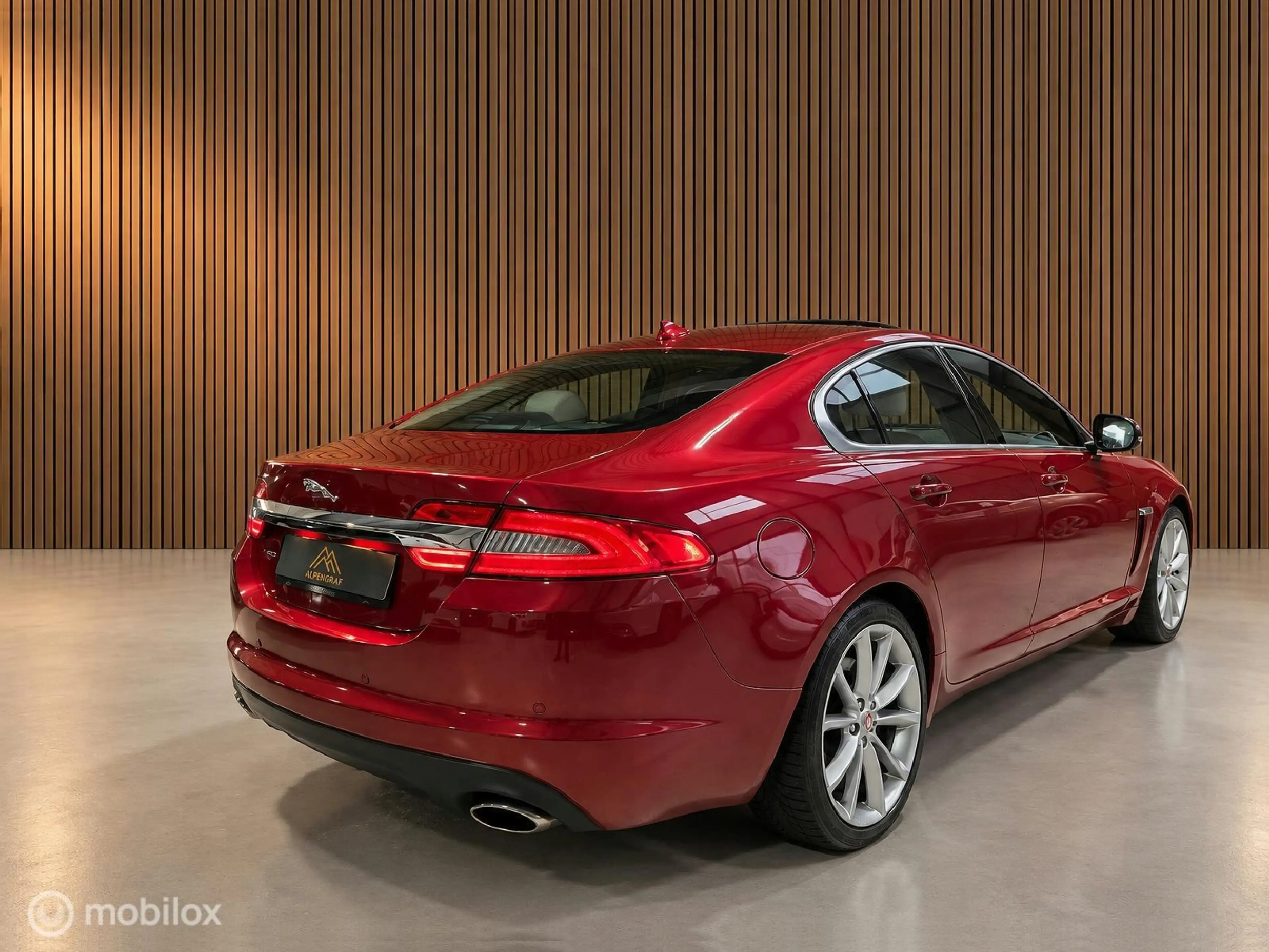 Jaguar XF 3.0 V6 340pk schuifkanteldak|Camera|Navigatie|Lede — photo 4